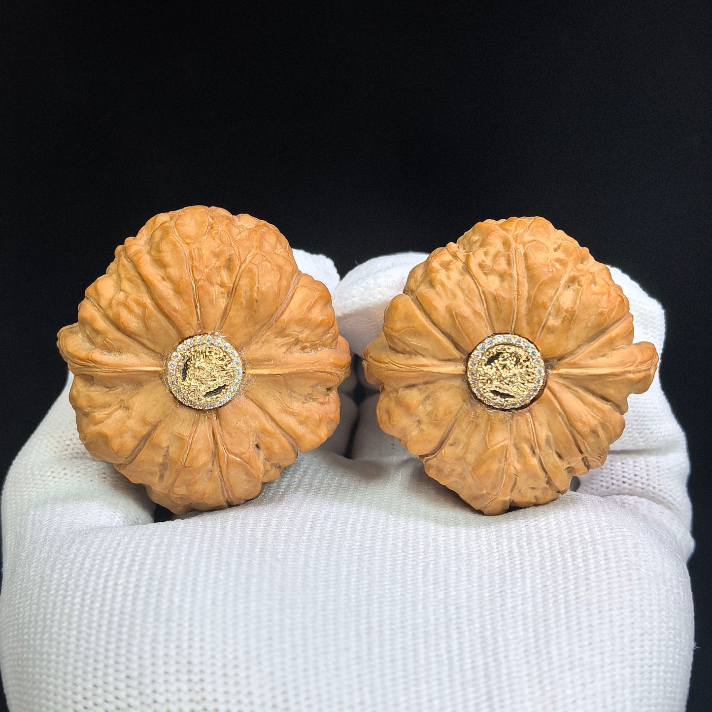 "Inlaid Dragon Head Pumpkin Pier" (Nanguadun Xiangqian Longshou) Scholar Walnuts Pair | 42.0mm x 41.0mm Near-Isometric Low Profile | S-Grade Artisan Masterpiece | Stock ID: NGDXQ-SY1I7