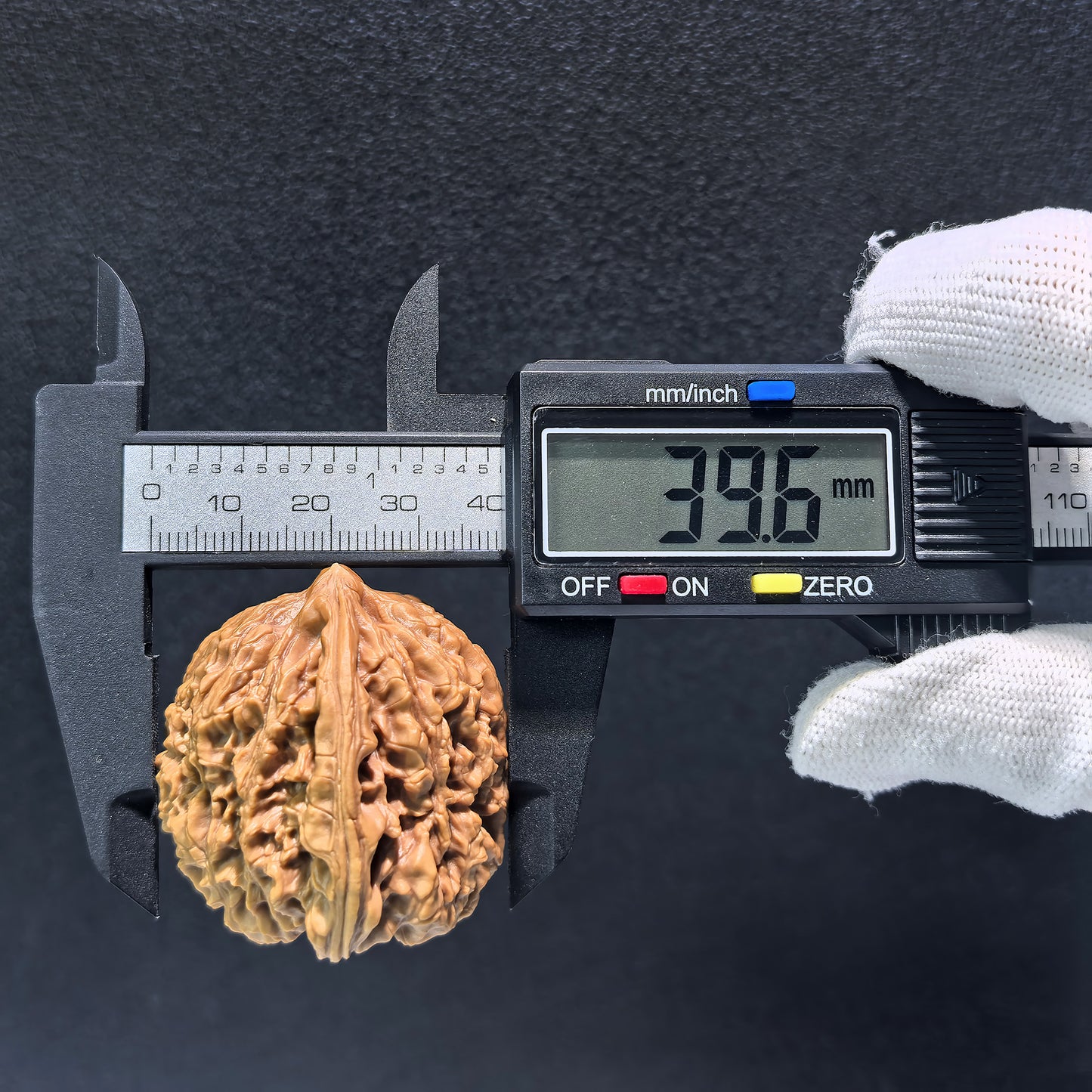 The "Nan Jiang Shi" High Profile (Gao Pao) Pair | 40.0mm x 39.0mm | NJS-410