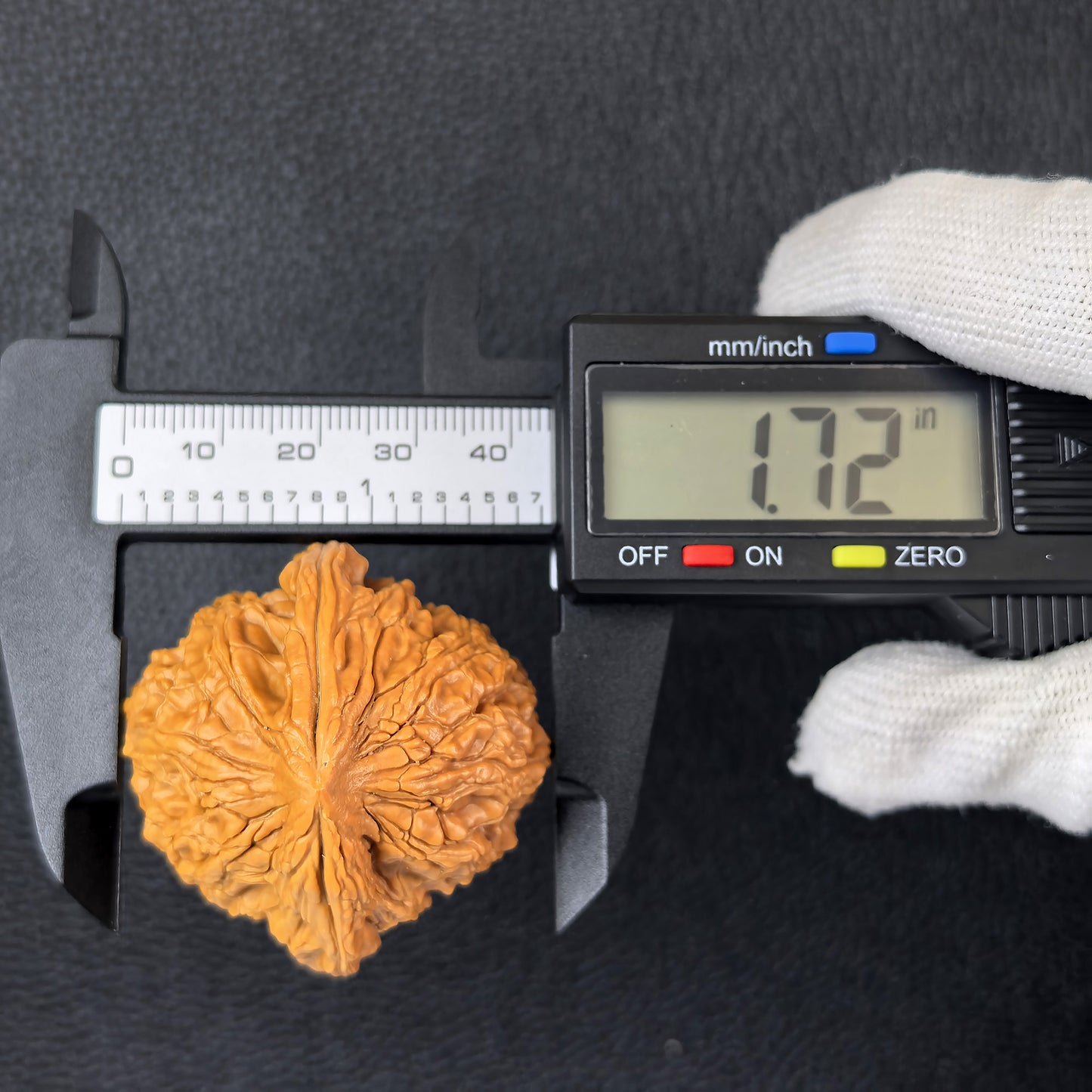 The "Da Gu Stone" (Da Gu Shi) Pair | 43.0mm x 43.0mm | DKS-301