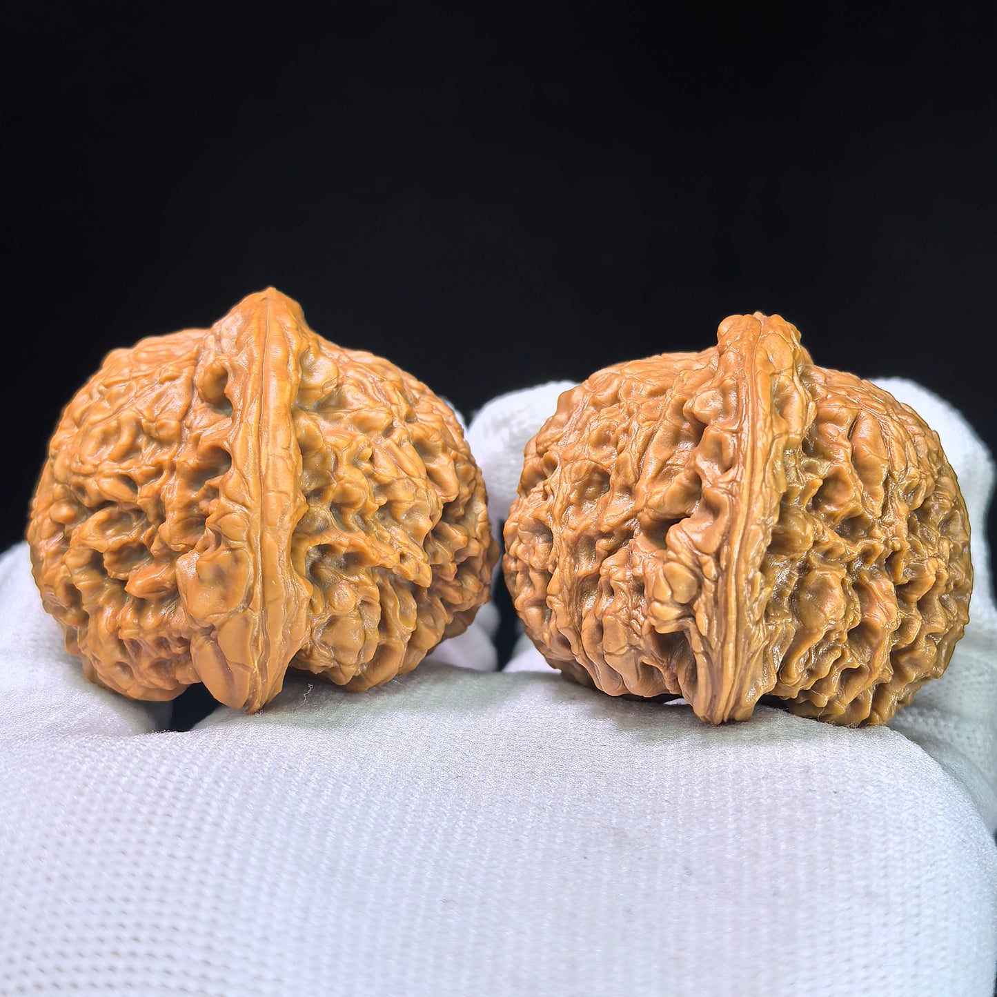 Nanjiangshi Scholar Walnuts "Spherical Heart" Variant | Premium Select 46.0mm x 43.0mm | Stock ID: NJS-1303C