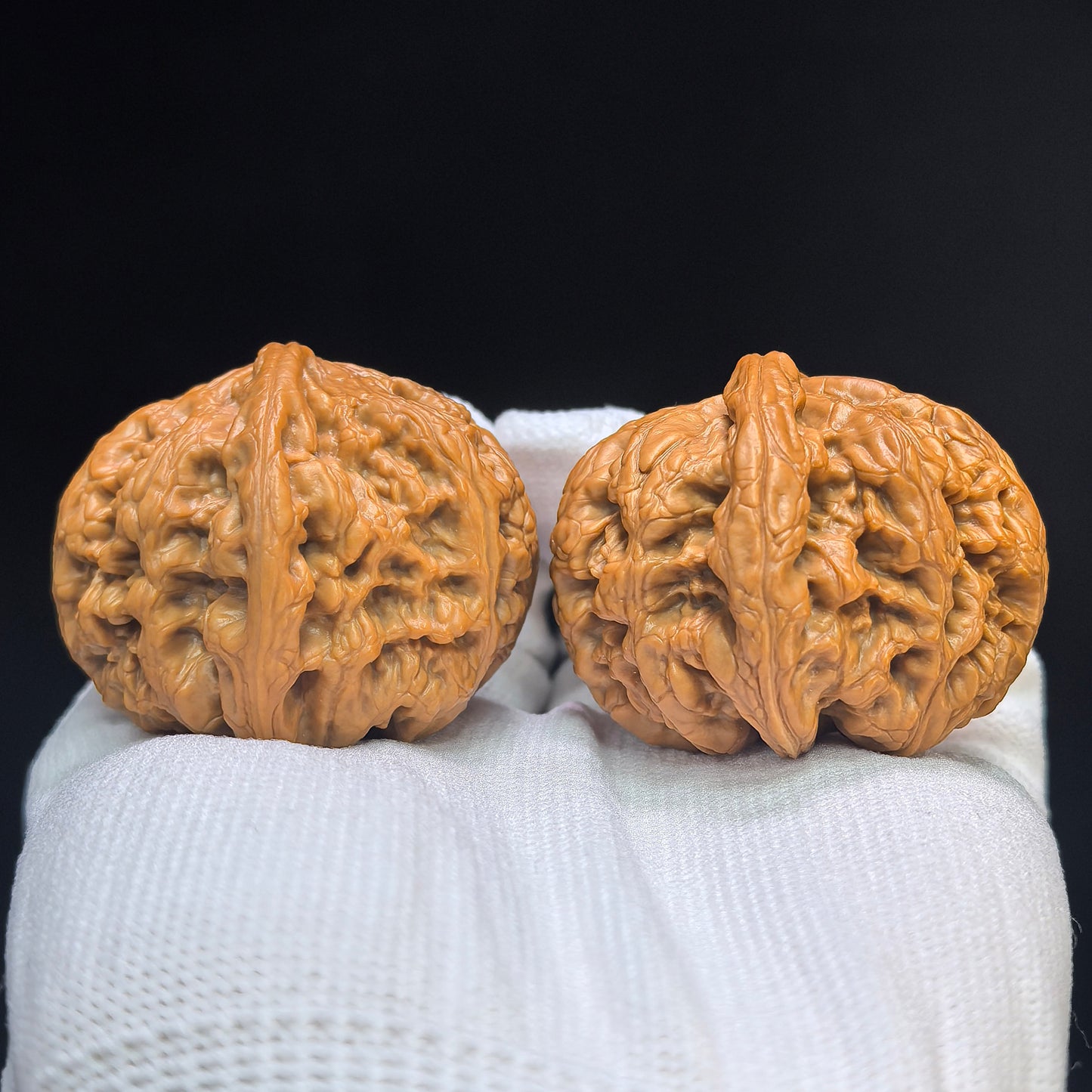 "Thick Ridge" Cujin Wenwan Walnuts Pair | 44.0mm x 44.0mm | CJ-101SY