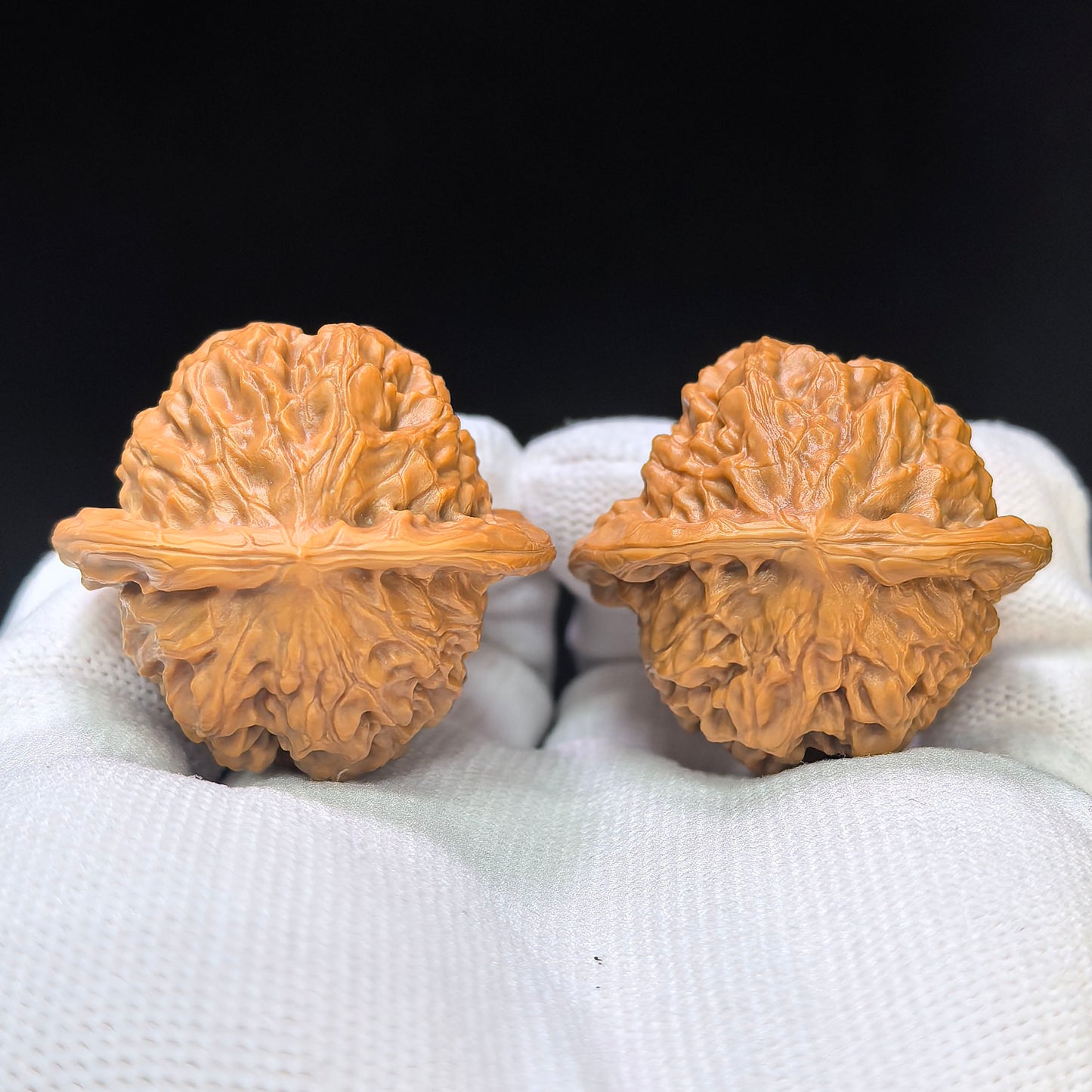 "Porcelain Doll" Ciwawawa Pocket Low-Profile Wenwan Walnuts Pair | 37.0mm x 35.0mm | CWW-SY1B4