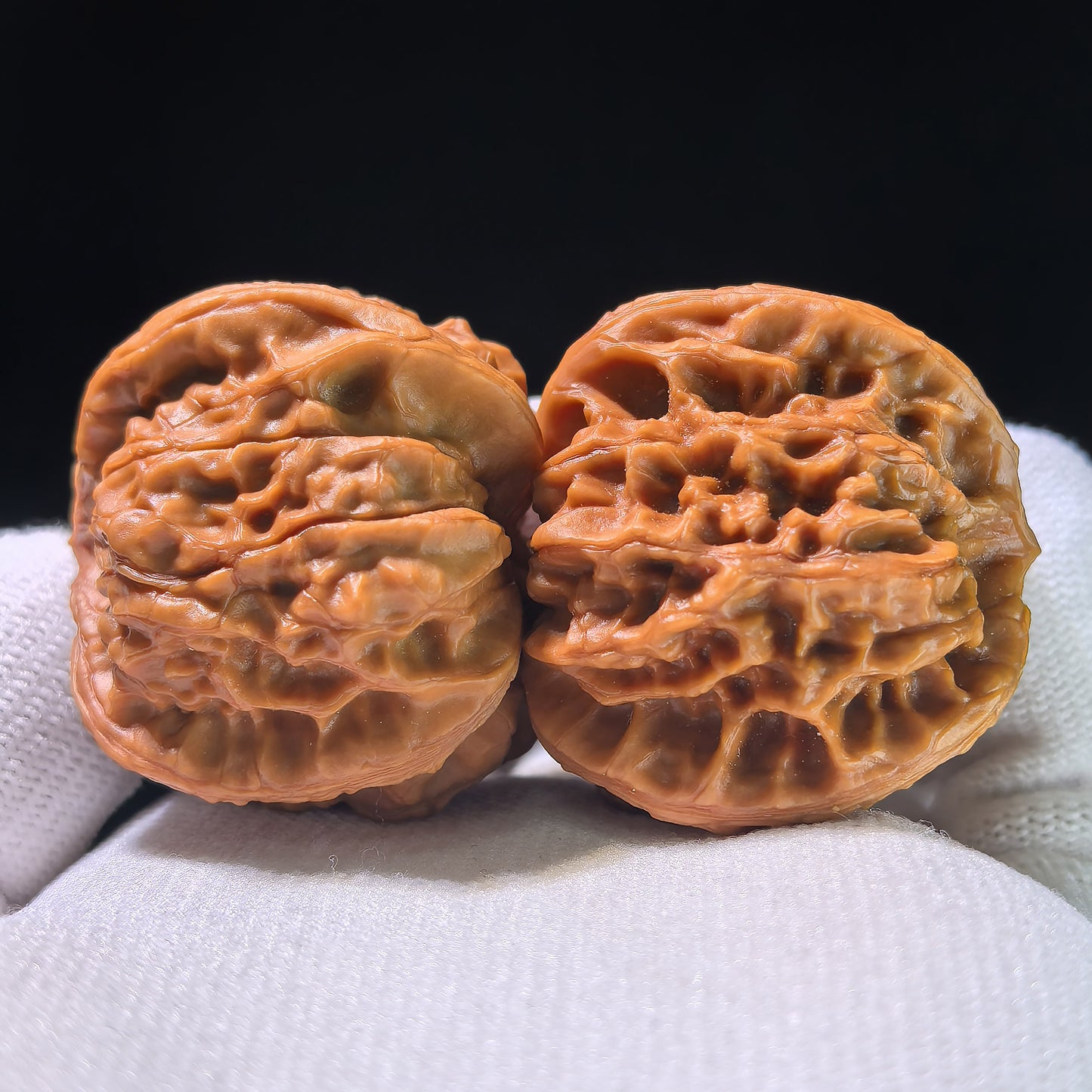The "Imperial Seal" (Yu Xi) Y-Shaped Tri-Edge Collector's Pair | 38.0mm x 39.0mm | YSSN-1202E