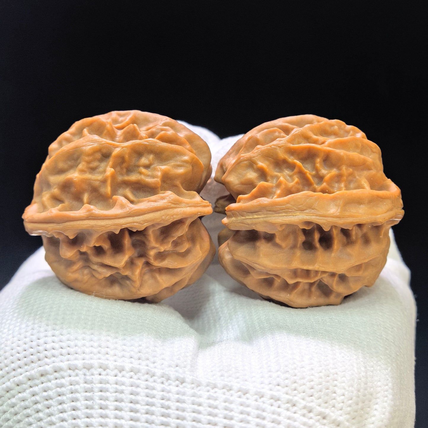 "Cao Dalong" Cao Dalong CDL-1601 Low-Profile Wenwan Walnuts Pair | 35.0mm x 36.0mm | CDL-1601