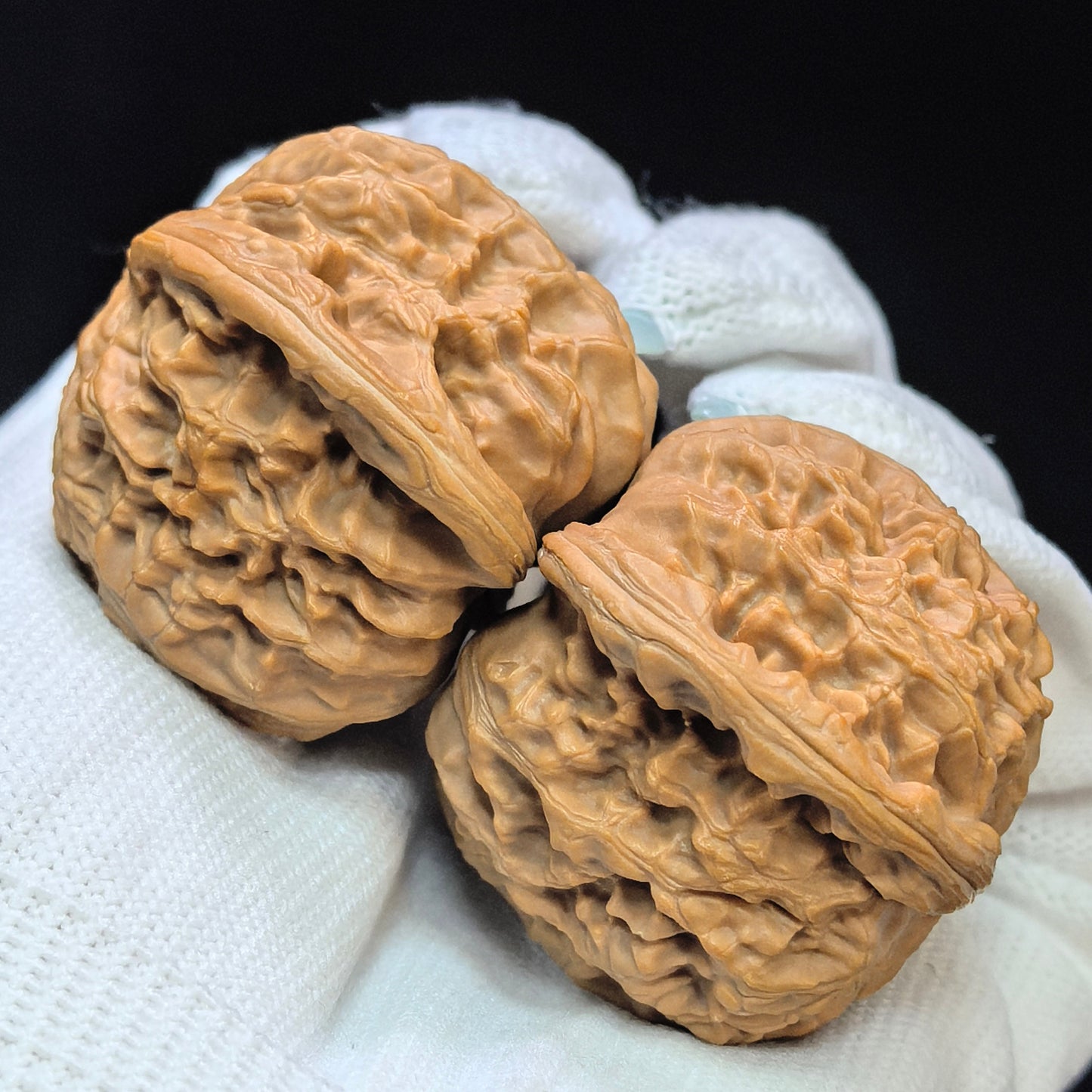 "Spherical White Lionhead" Qiuxing Baishizi QXBSJ-1505C Low-Profile Wenwan Walnuts Pair | 41.0mm x 40.0mm | QXBSJ-1505C