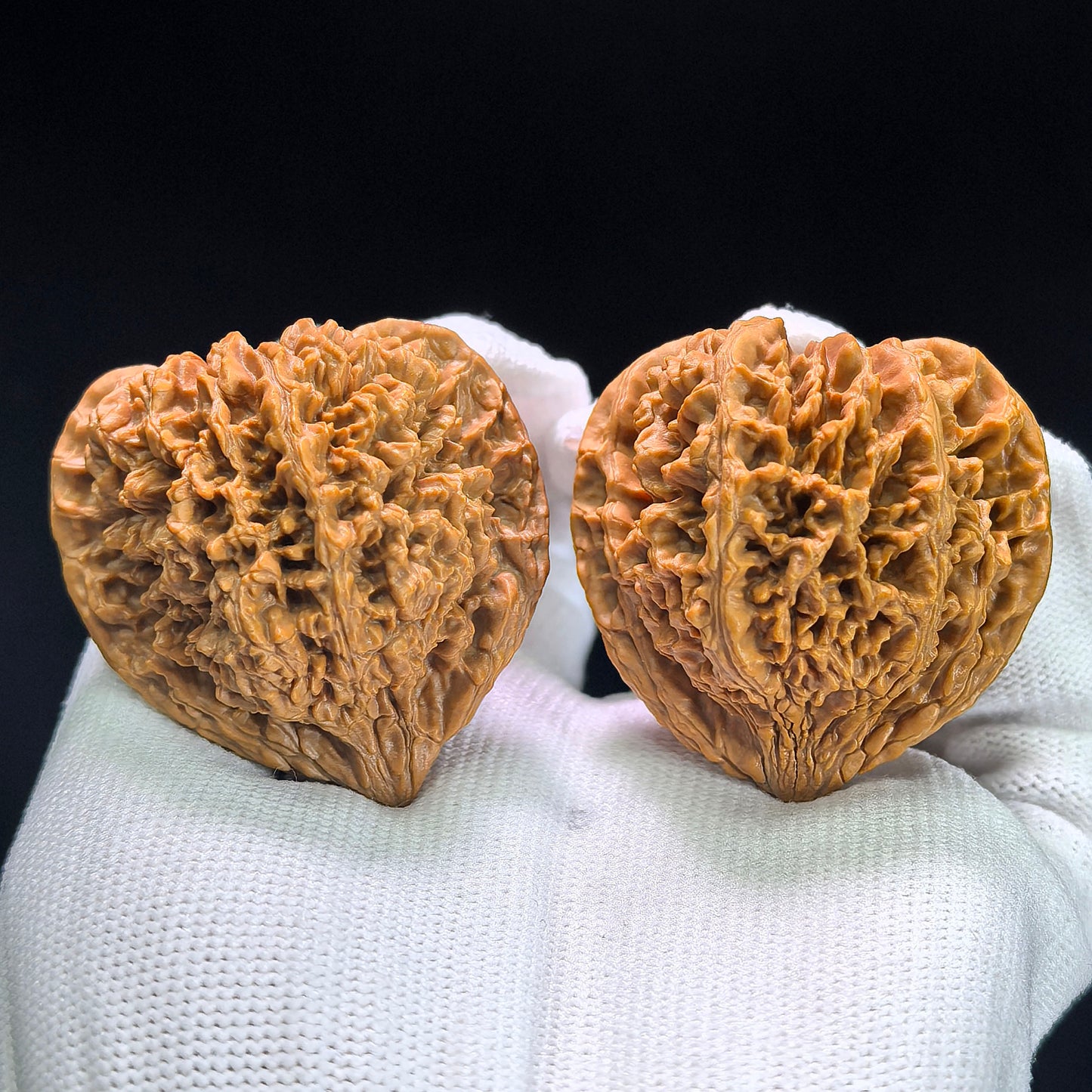 "Starry Sky" Mantianxing Wenwan Walnuts (Pair) | 42.0mm x 40.0mm | Stock ID: MTX-1402