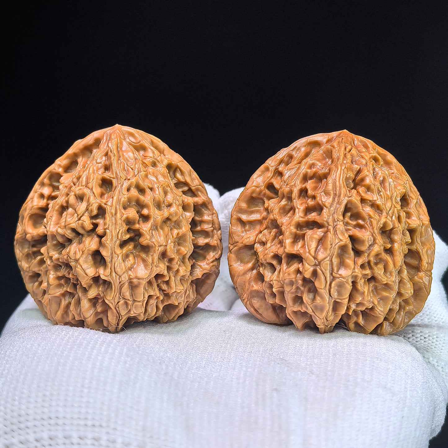 Hu Tou Wang (Tiger Head King) "Peach Heart" Variant Scholar Walnuts | Premium Select 44.0mm x 39.0mm | Stock ID: TXHTW-1351C