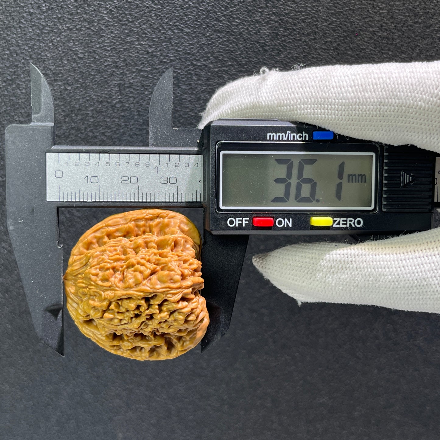 The "Nan Jiang Shi" Pair | 40.0mm x 38.0mm | NJS-408