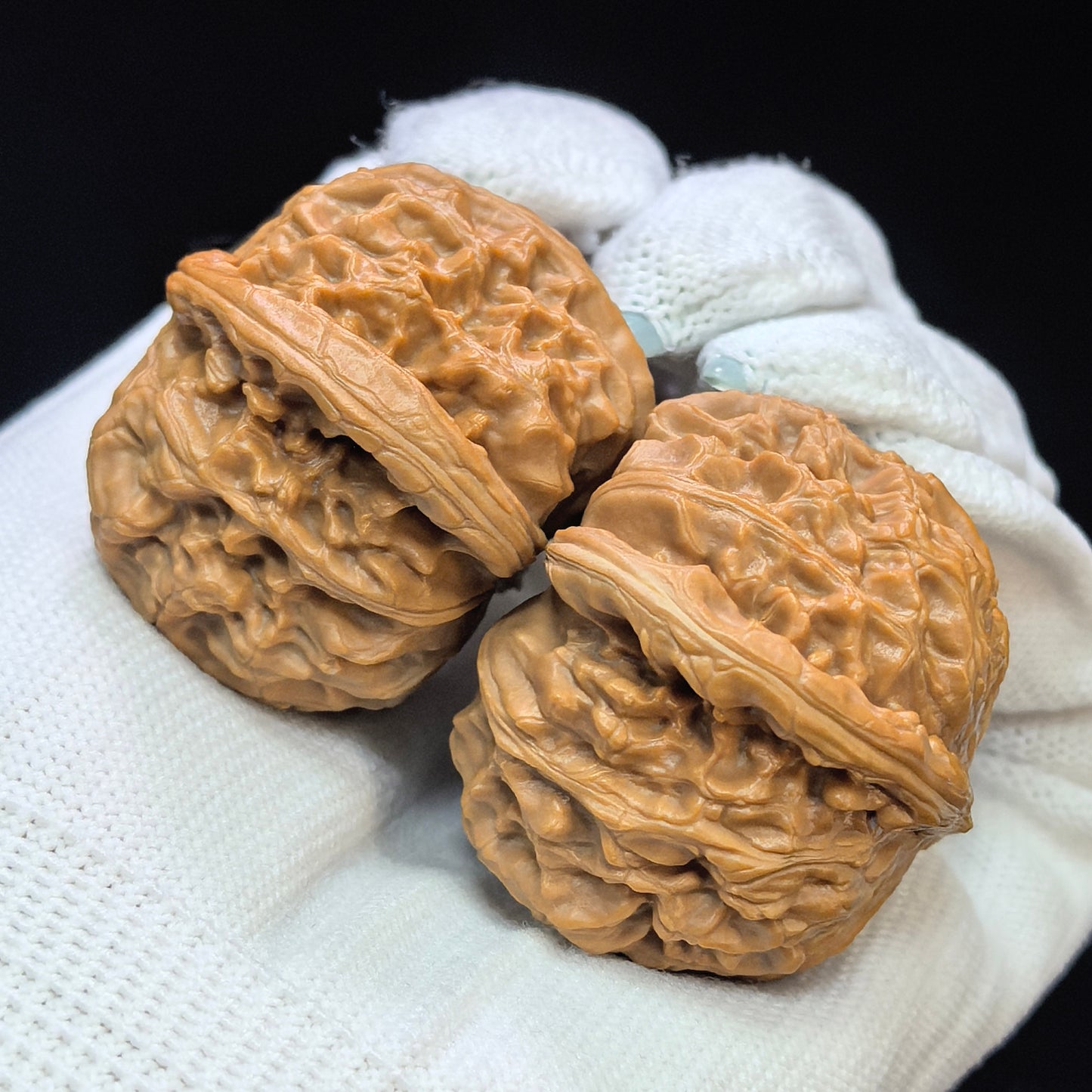 "Spherical White Lionhead" Qiuxing Baishizi QXBSJ-1504C Low-Profile Wenwan Walnuts Pair | 39.0mm x 40.0mm | QXBSJ-1504C