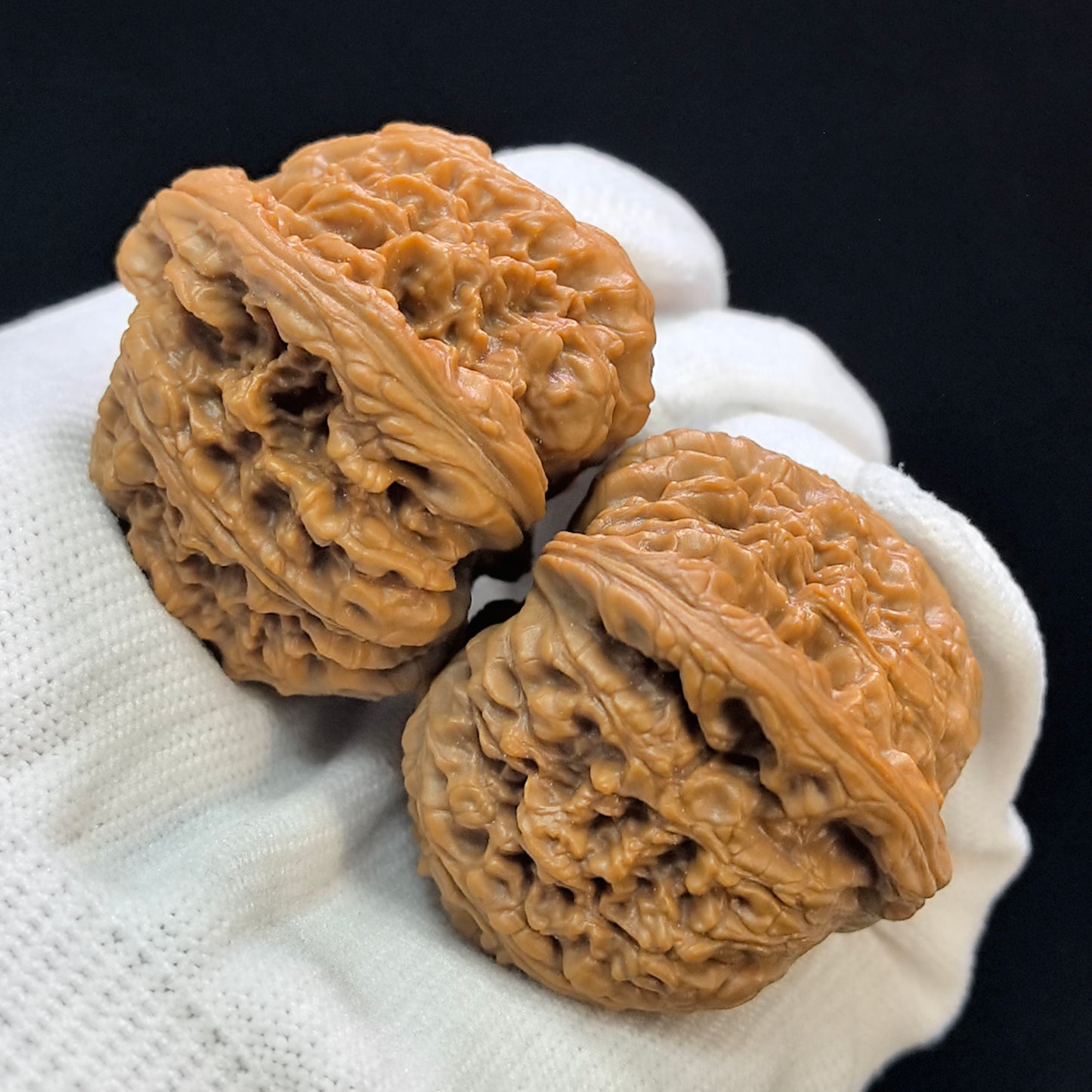 "Nanjiang Stone" Nanjiangshi Classic Heritage Wenwan Walnuts Pair | 43.0mm x 42.0mm | NJS-1504C