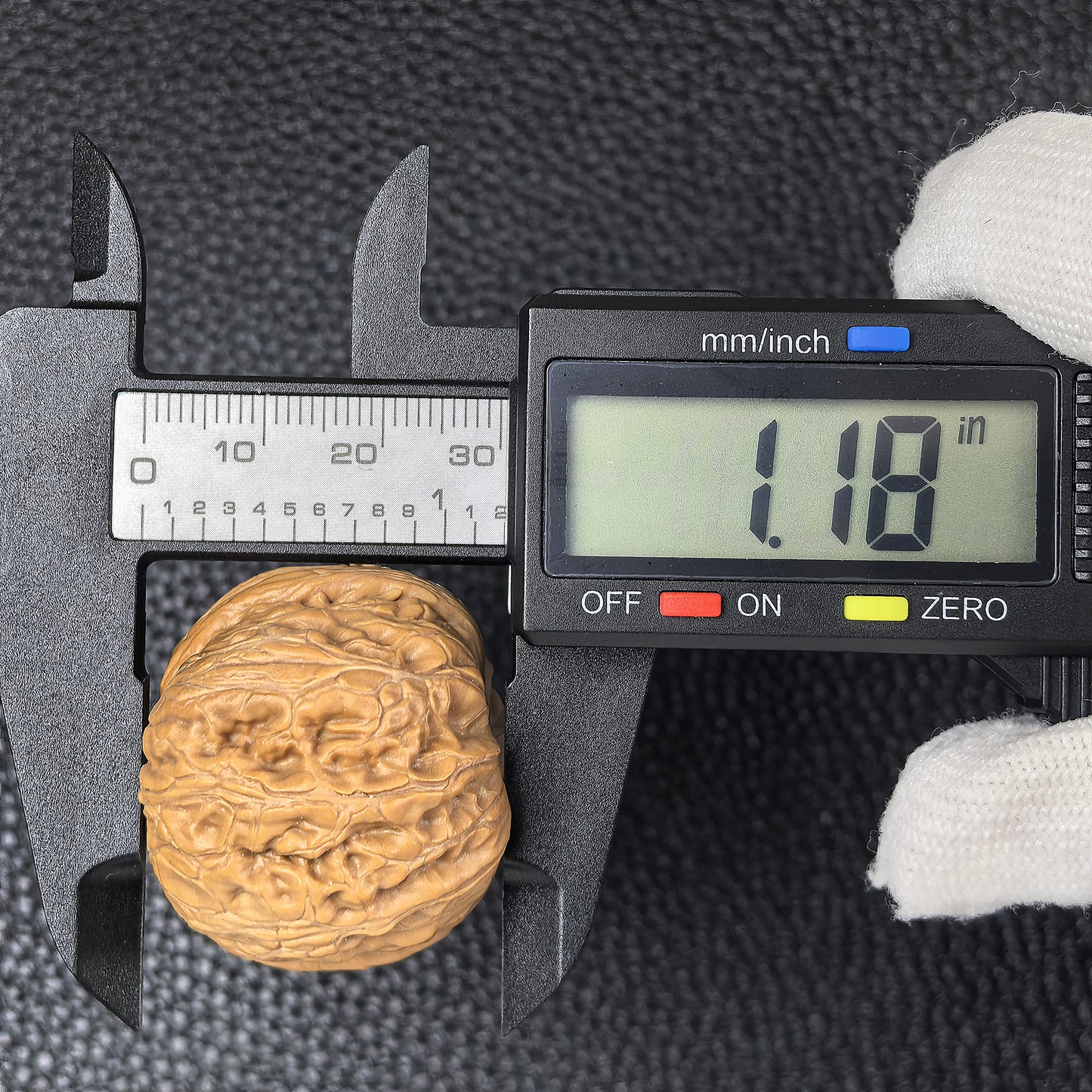 The "Pinggu Ingot" (Pinggu Yuan Bao) Pair | 35.0mm x 39.0mm | PGYB-402