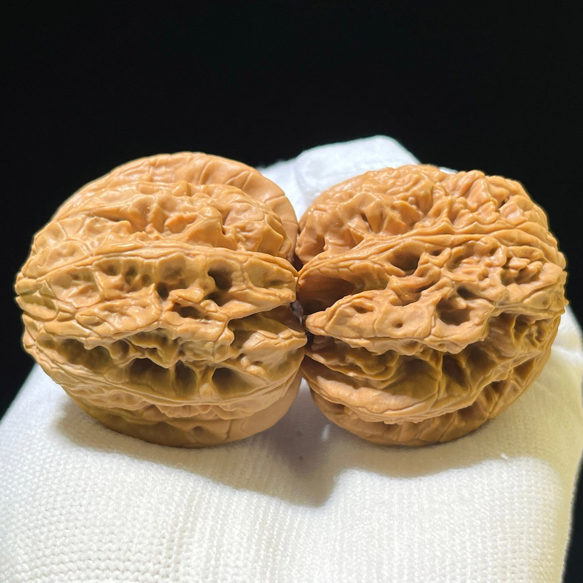 Bao Xue Lion Head (Blizzard Pattern) Scholar Walnuts Pair | 41.0mm x 41.0mm | Stock ID: BX-1102 - ThePatinaProject