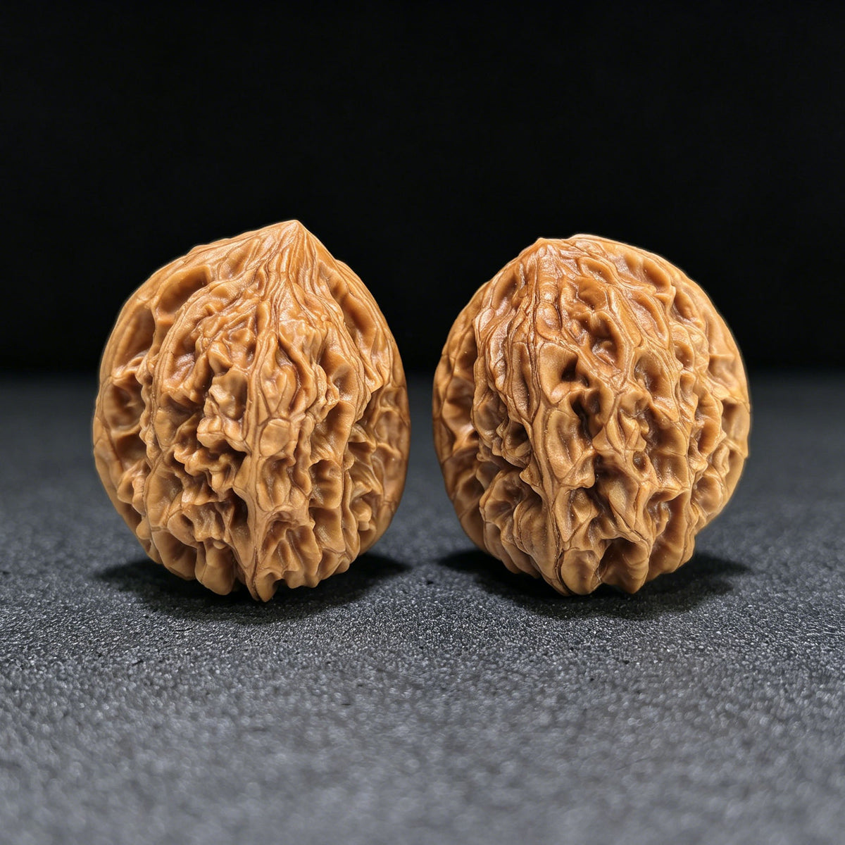 "Beijing Chicken Heart" Beijing Jixin BJJX-1402 Low-Profile Wenwan Walnuts Pair | 38.0mm x 38.0mm | BJJX-1402 - ThePatinaProject