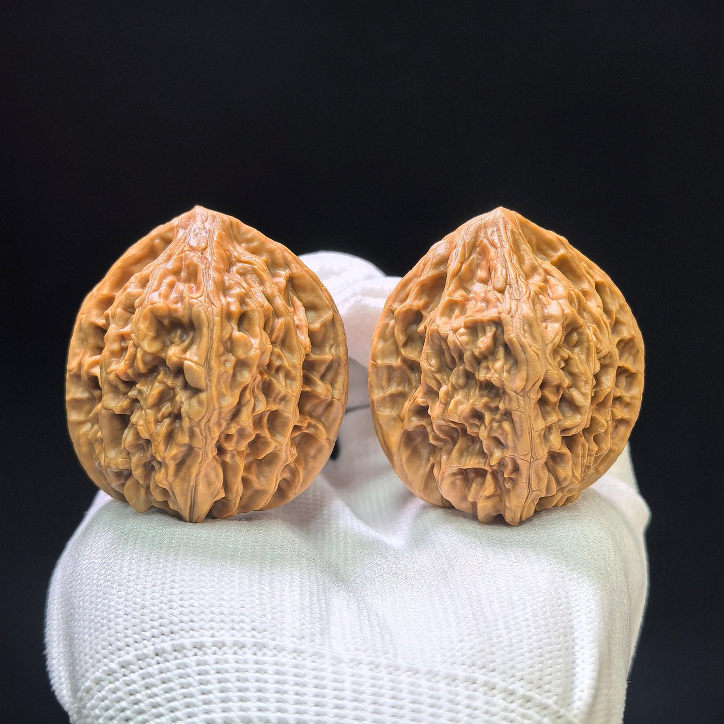"Beijing Chicken-Heart" Beijing Jixin Classic Heritage Wenwan Walnuts Pair | 41.0mm x 40.0mm | BJJX-1106 - ThePatinaProject