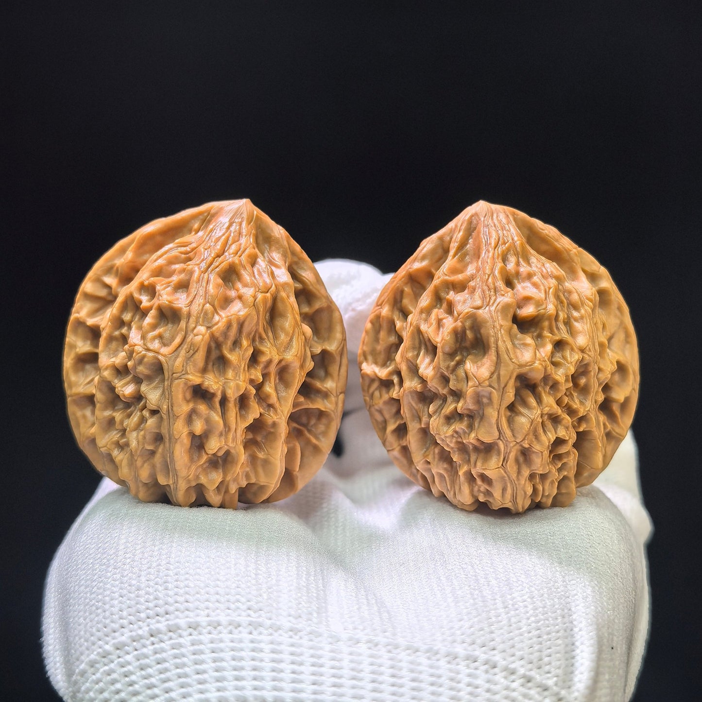 "Beijing Chicken-Heart" Beijing Jixin Classic Heritage Wenwan Walnuts Pair | 41.0mm x 40.0mm | BJJX-1106 - ThePatinaProject