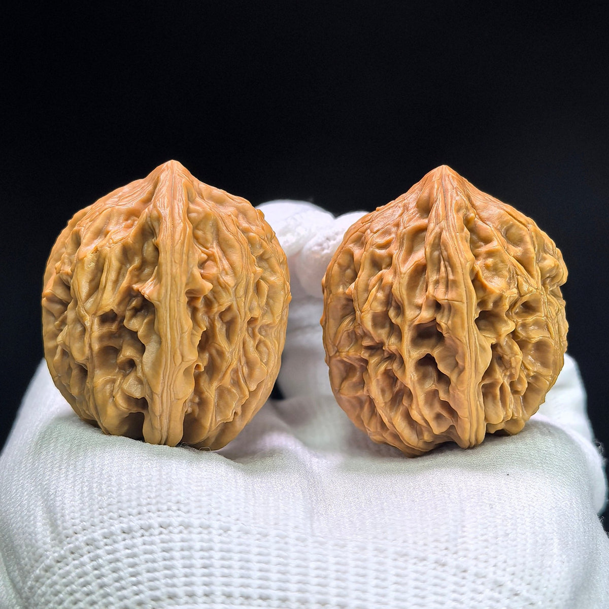 "Beijing Chicken Heart" Beijing Jixin Wenwan Walnuts Pair | 37.0mm x 35.0mm | BJJX-1401 - ThePatinaProject