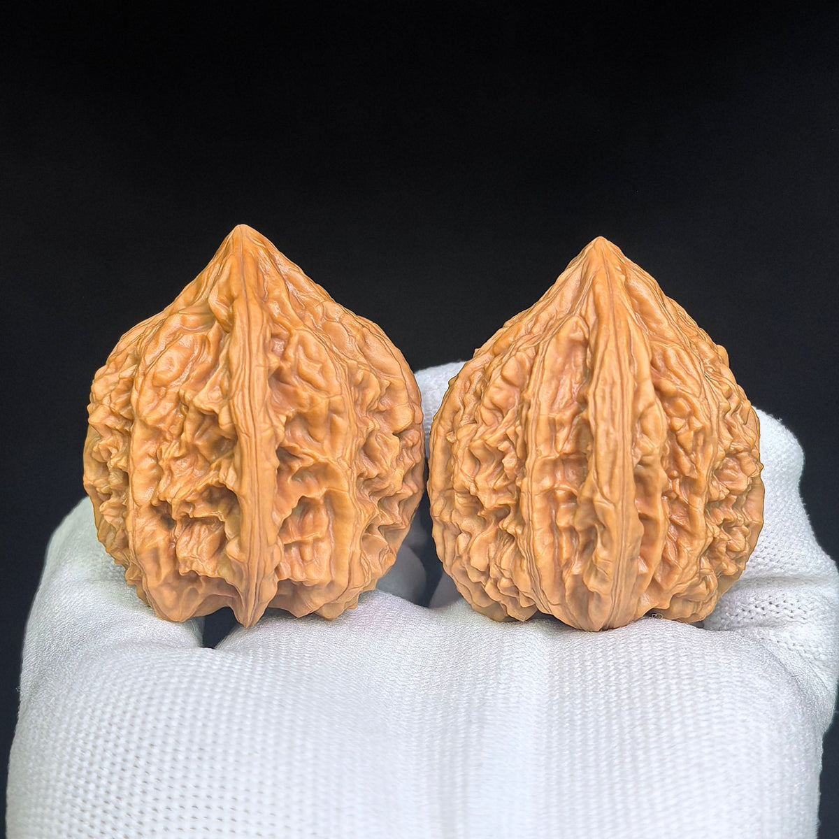 "Beijing Chicken Heart" Classic Selection BJJX-601 Heirloom Wenwan Walnuts Pair | 41.0mm x 41.0mm | BJJX-601 - ThePatinaProject