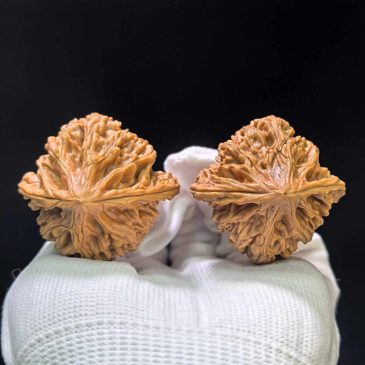 "Beijing Rooster Heart" Beijing Jixin Wenwan Walnuts (Pair) | 41.0mm x 40.0mm | Stock ID: BJJX-1104 - ThePatinaProject