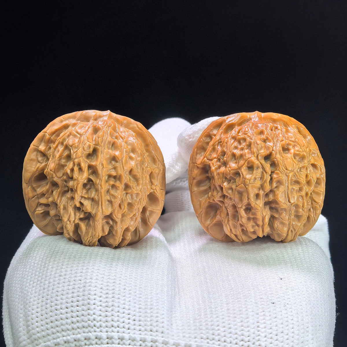 "Blood Kylin" Xueqilin Wenwan Walnuts (Pair) | 37.0mm x 37.0mm | Stock ID: XQL-1402 - ThePatinaProject