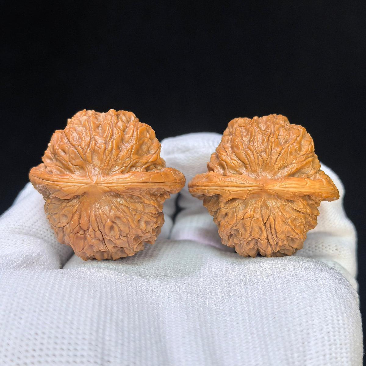 “Blood Qilin” Xue Qilin Wenwan Walnut Pair | Compact 37mm Collector Pair | 37.0mm × 37.0mm | XQL-1102 - ThePatinaProject