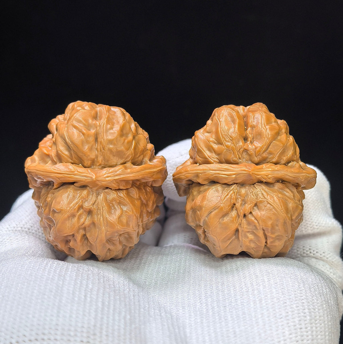 Broad-Bodied Deep-Textured Toad Head Wenwan Walnut Pair — 36.0mm x 41.0mm | HMT-1504C - ThePatinaProject