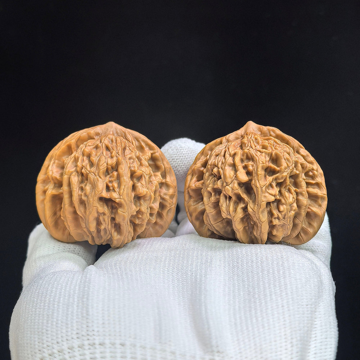 Broad-Crowned Deep-Textured Xiayunling Wenwan Walnut Pair — 45.0mm x 42.0mm | XYL-17C0C - ThePatinaProject