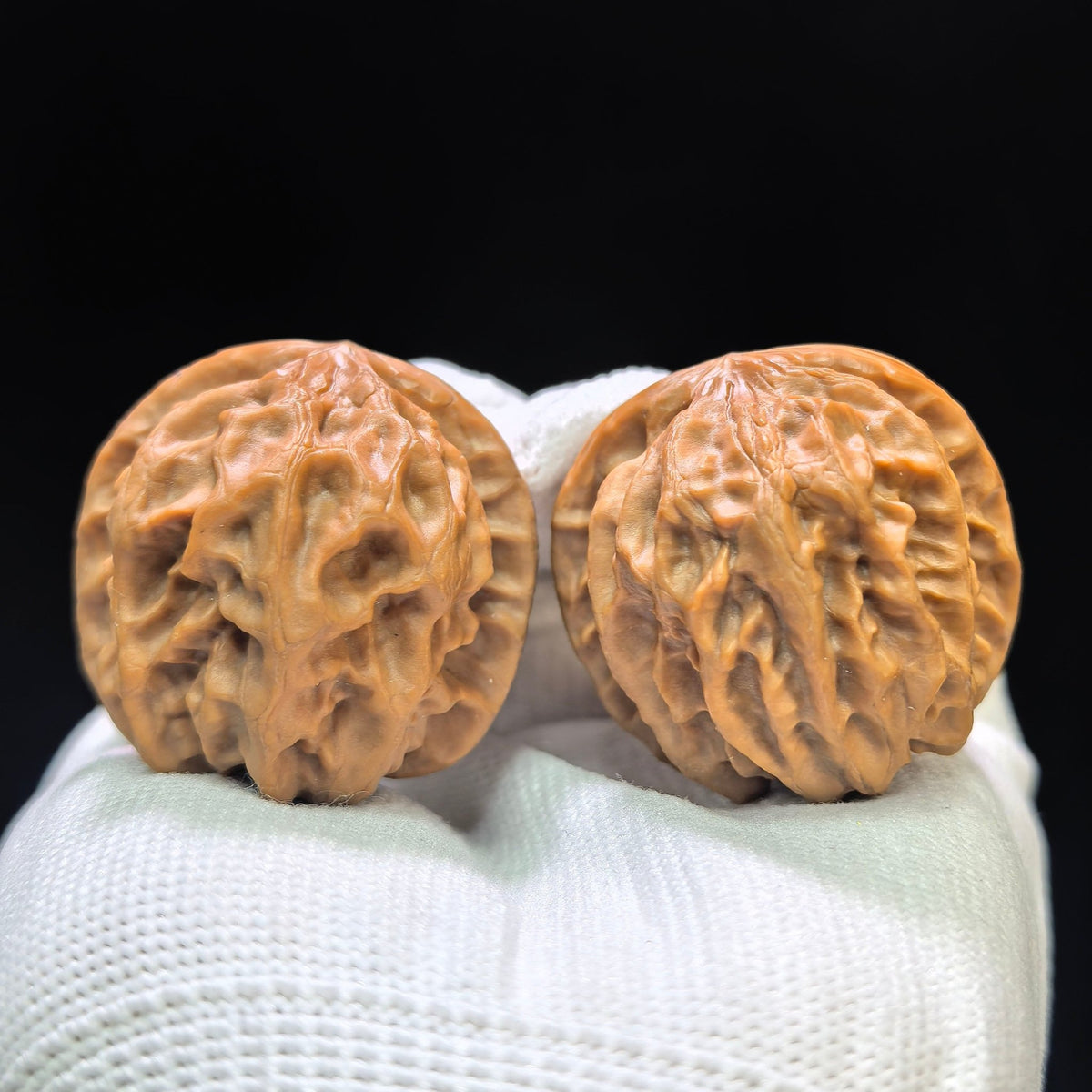 "Cao Dalong" Cao Dalong CDL-1601 Low-Profile Wenwan Walnuts Pair | 35.0mm x 36.0mm | CDL-1601 - ThePatinaProject