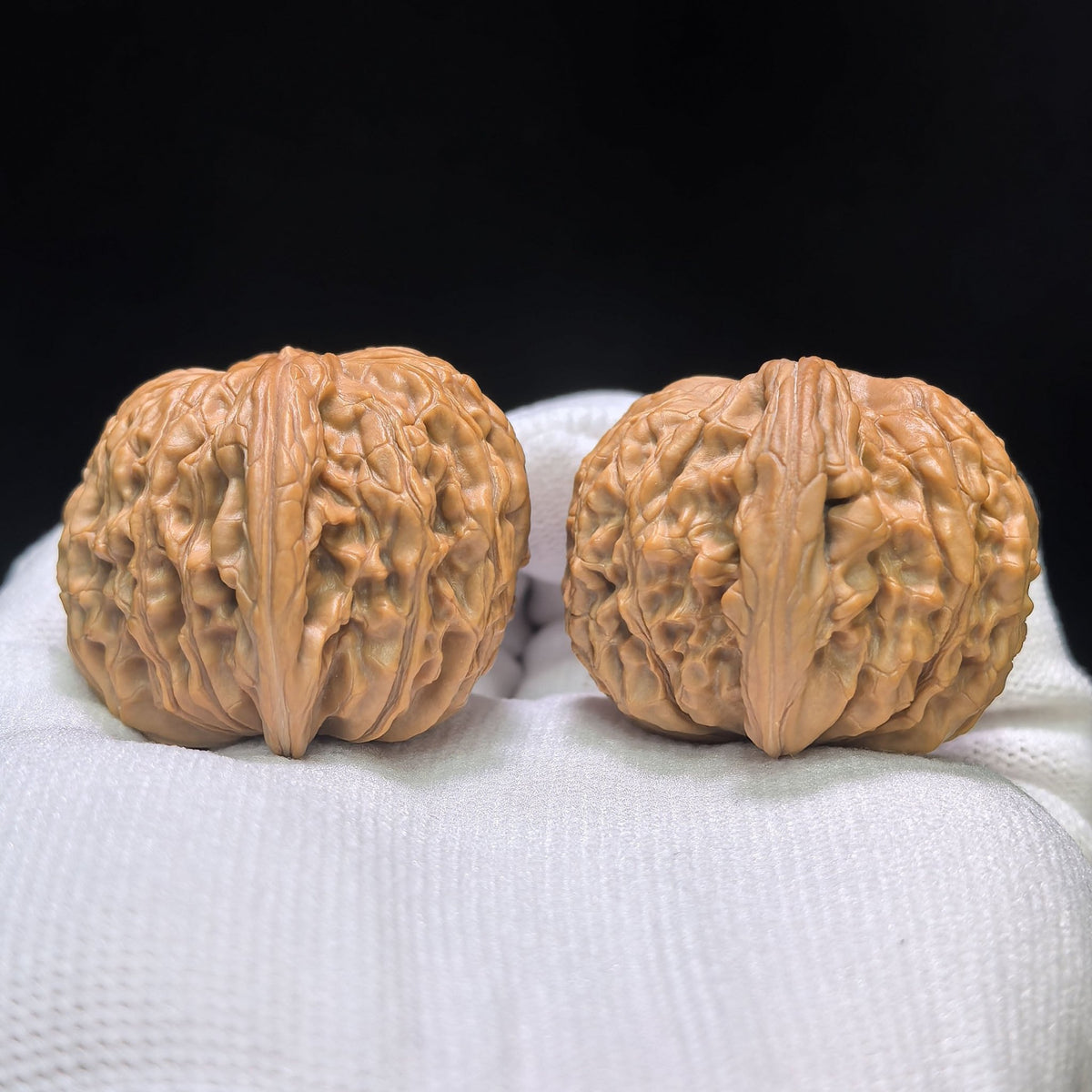 "Classic Millstone" Mopan Low-Profile Wenwan Walnuts Pair | 39.0mm x 38.0mm | MP-1504C - ThePatinaProject