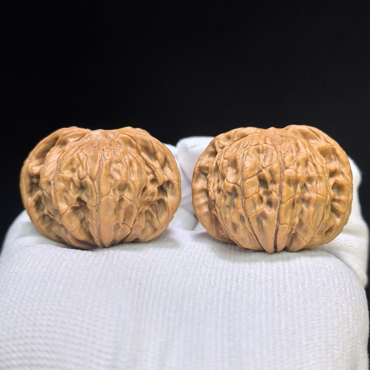 "Classic Millstone" Zheng Mopan Low-Profile Wenwan Walnuts Pair | 42.0mm x 38.0mm | MP-1506C - ThePatinaProject