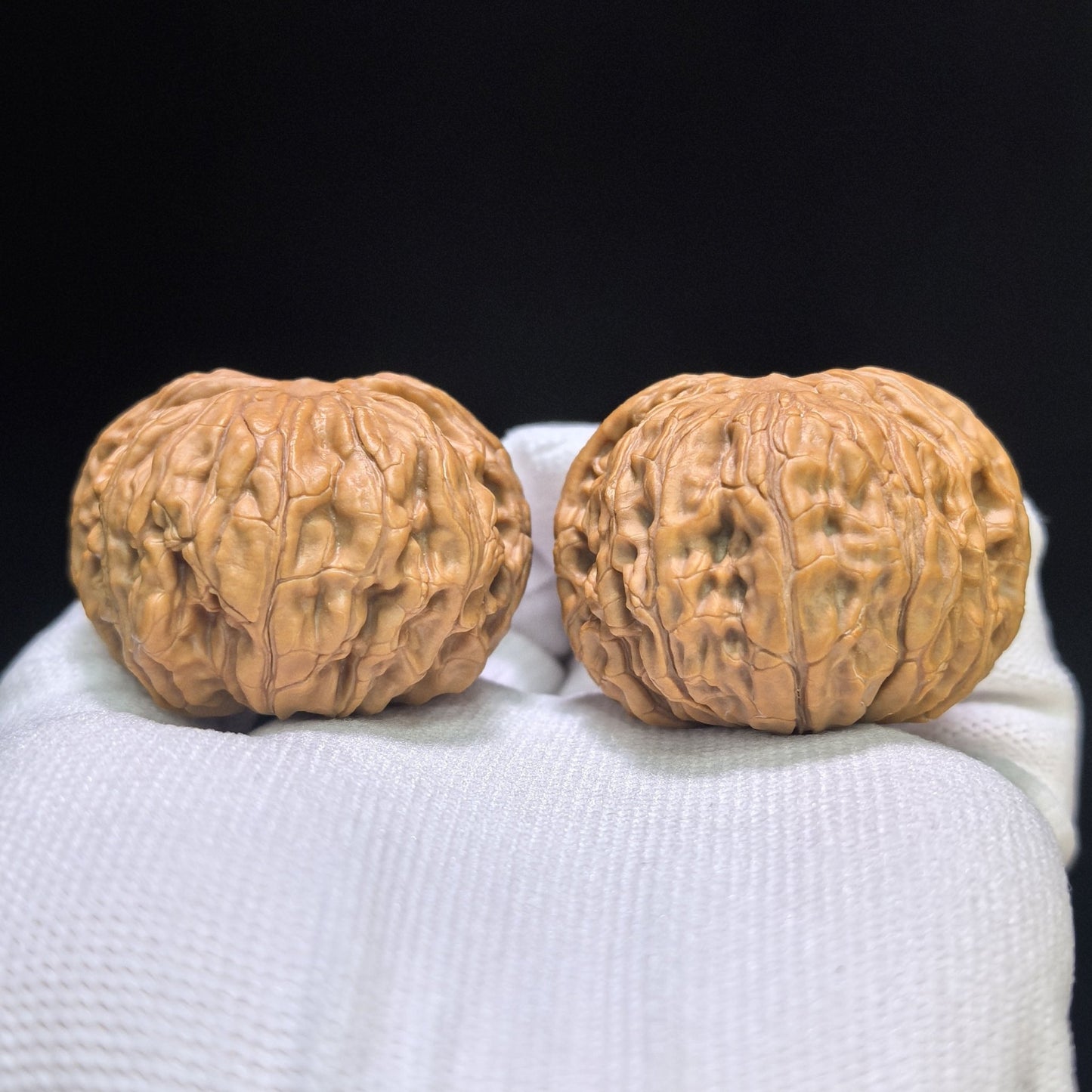 "Classic Millstone" Zheng Mopan Low-Profile Wenwan Walnuts Pair | 42.0mm x 38.0mm | MP-1506C - ThePatinaProject