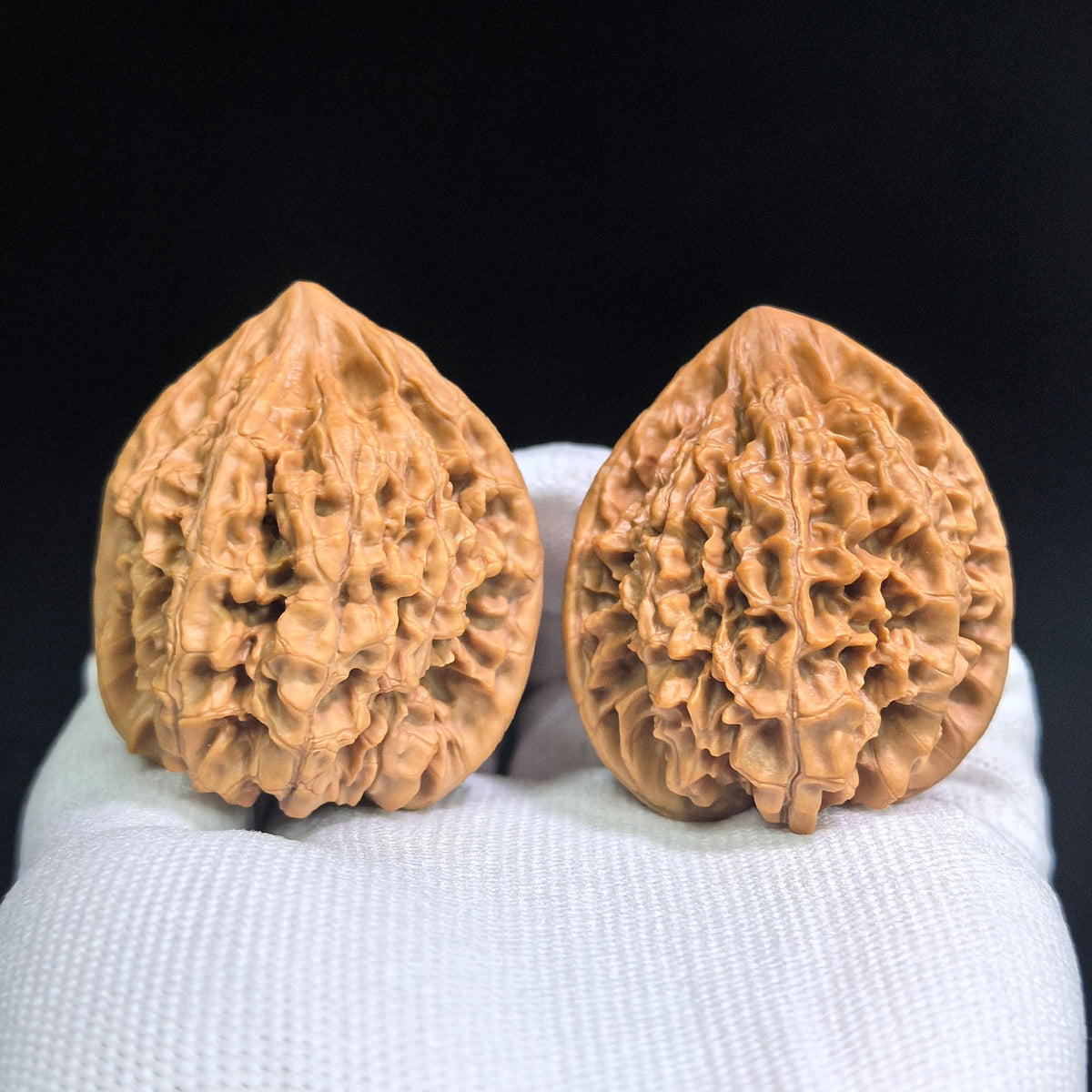Classic Official Hat Wenwan Walnut Pair | 40.0mm × 36.0mm | GM-SY1I0 - ThePatinaProject