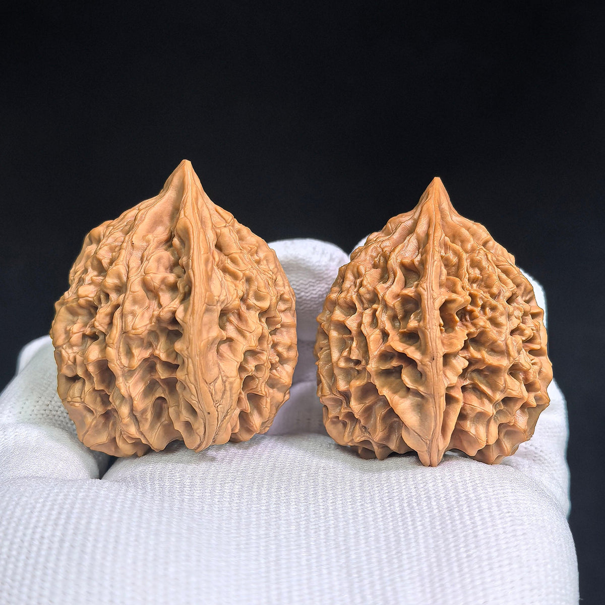Classic Official Hat Wenwan Walnut Pair | 40.0mm × 36.0mm | GM-SY1I0 - ThePatinaProject