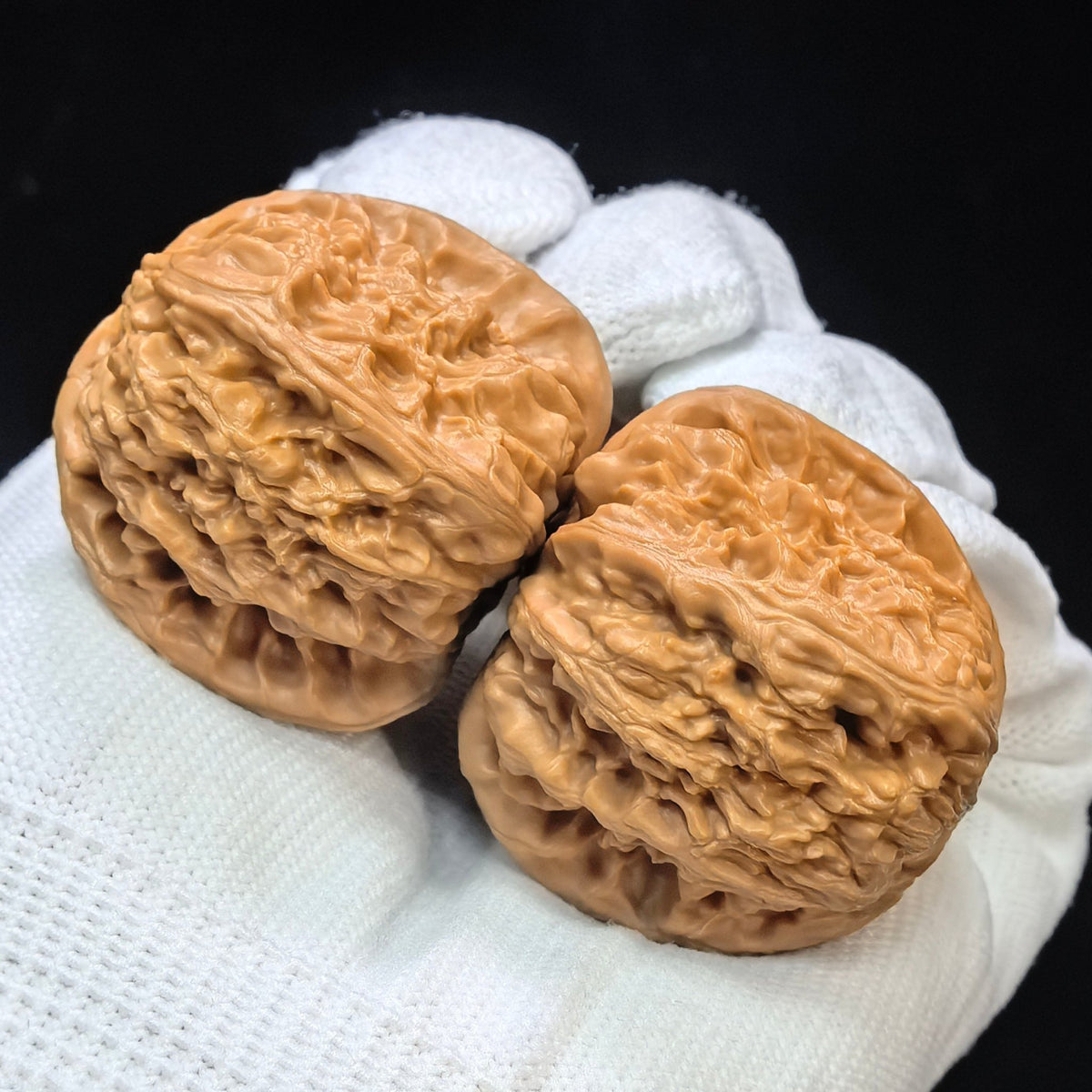 "Classic White Lion" Baishizi Low-Profile Wenwan Walnuts Pair | 39.0mm x 39.0mm | BSJ-1504C - ThePatinaProject