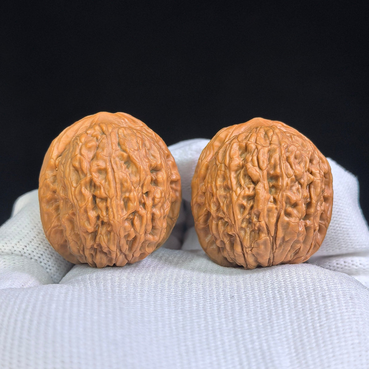 Compact “Meteorite Yuanbao” Wenwan Walnut Pair — 32.0mm x 32.0mm | YSYB-SY1D7 - ThePatinaProject