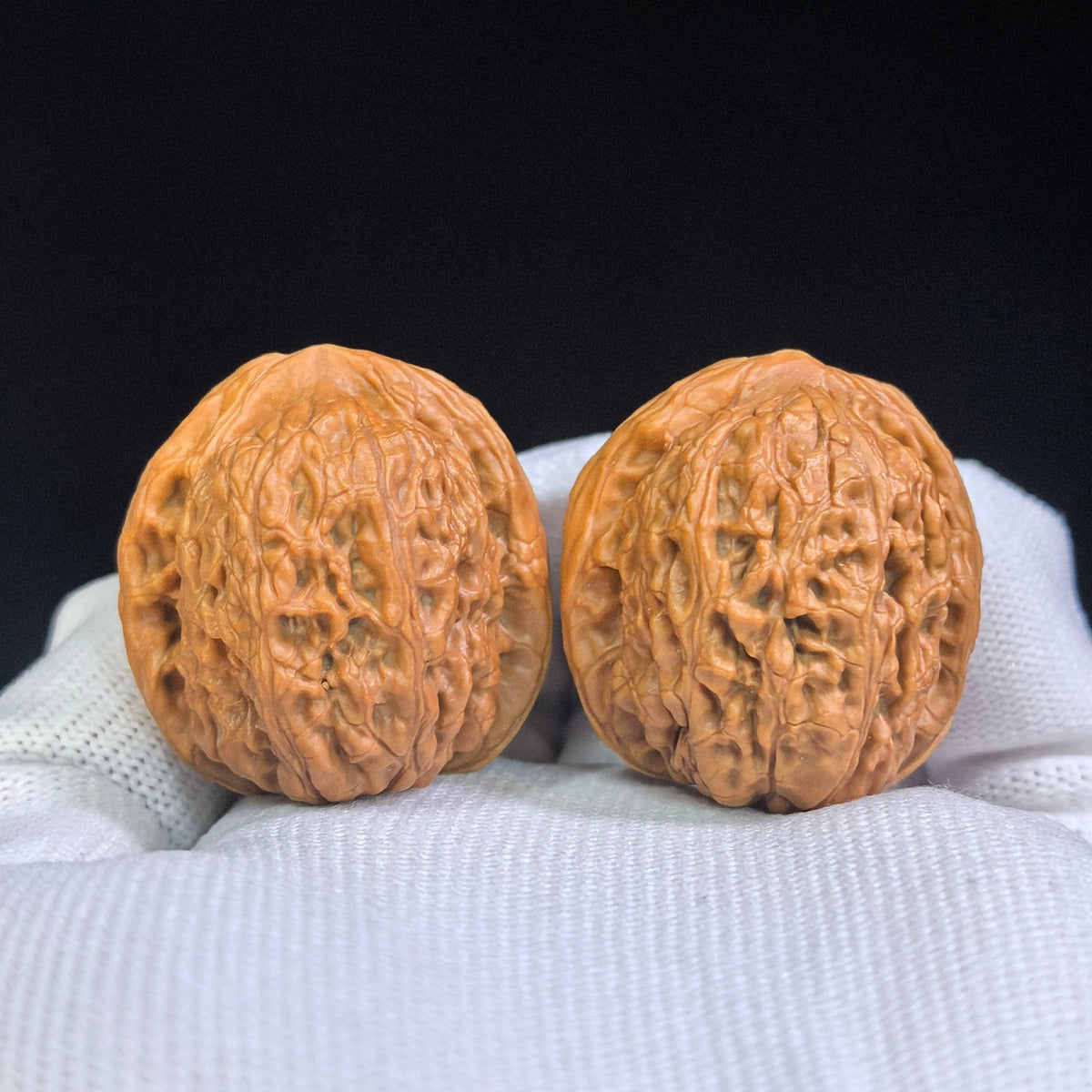 Compact “Meteorite Yuanbao” Wenwan Walnut Pair — 32.0mm x 32.0mm | YSYB-SY1D7 - ThePatinaProject