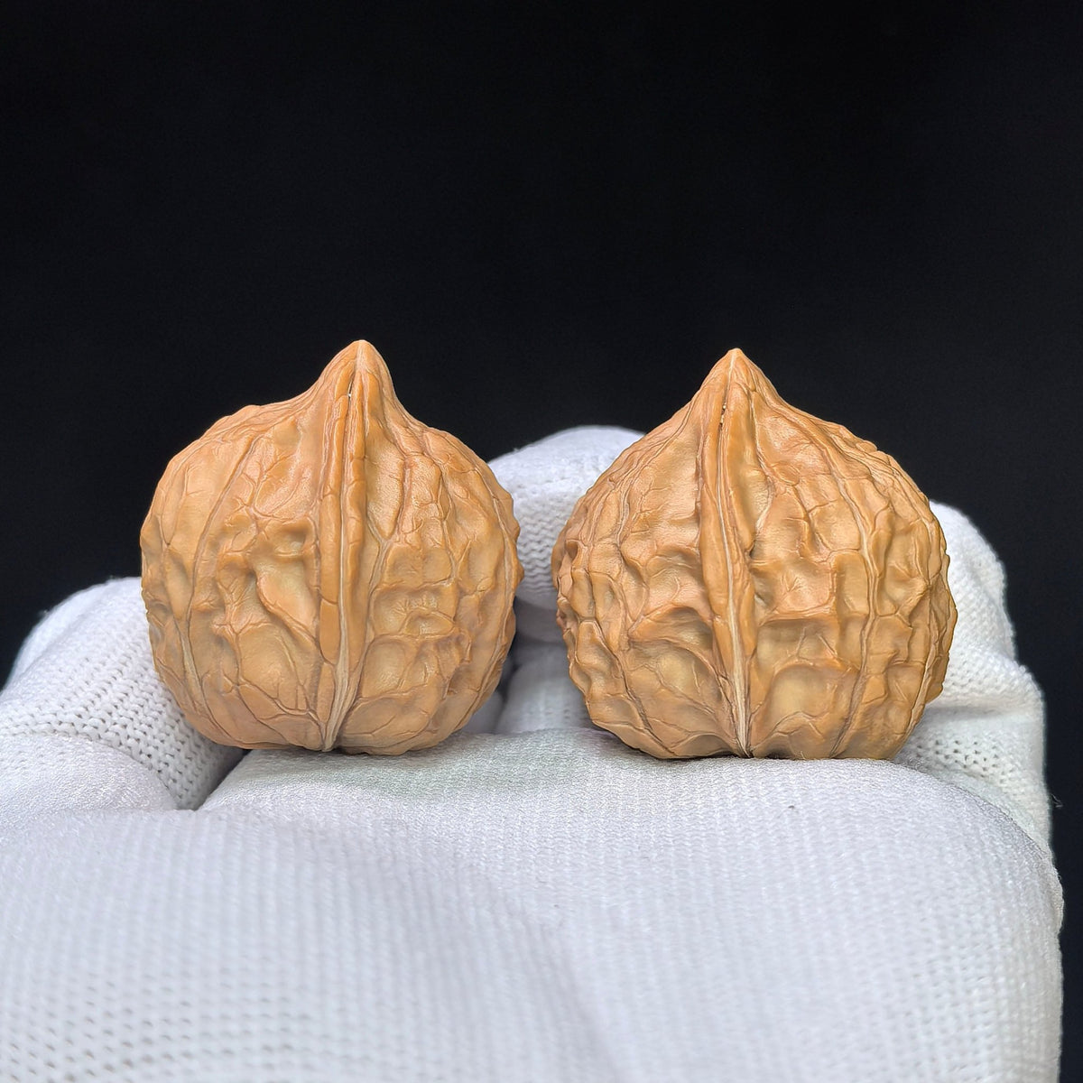 Compact Turtle-Shell Pattern Wenwan Walnut Pair — 31.0mm x 35.0mm | GJW-1101 - ThePatinaProject