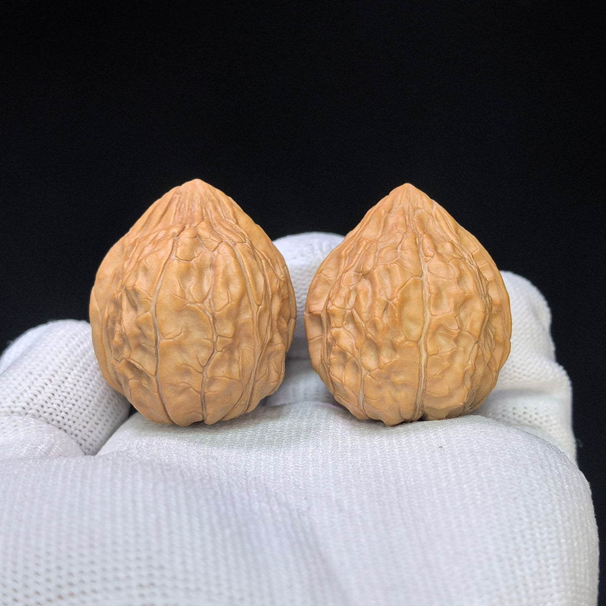 Compact Turtle-Shell Pattern Wenwan Walnut Pair — 31.0mm x 35.0mm | GJW-1101 - ThePatinaProject