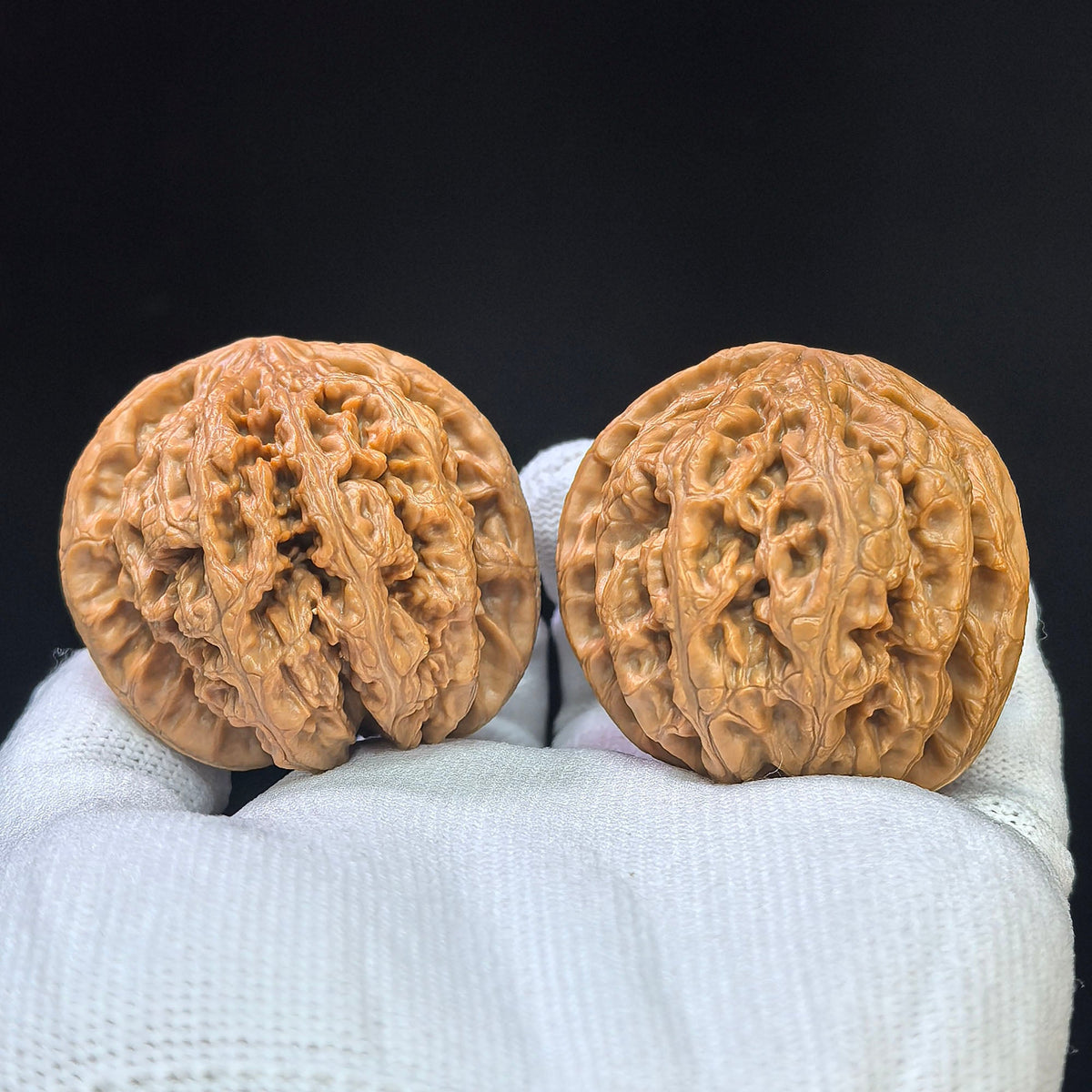 “Da Cu Jin” Broad-Rib Wenwan Walnut Pair | 44.0mm × 42.0mm | DCJ-1101 - ThePatinaProject