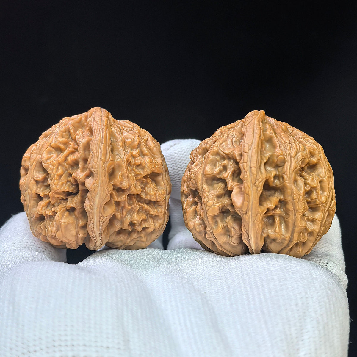 “Da Cu Jin” Broad-Rib Wenwan Walnut Pair | 44.0mm × 42.0mm | DCJ-1101 - ThePatinaProject