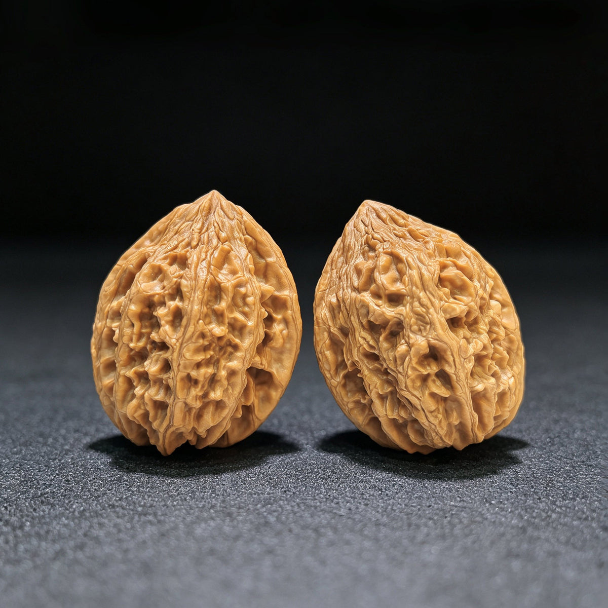 "Dagu Stone" Dagushi DGS-1602 Classic Wenwan Walnuts Pair | 40.0mm x 40.0mm | DGS-1602 - ThePatinaProject