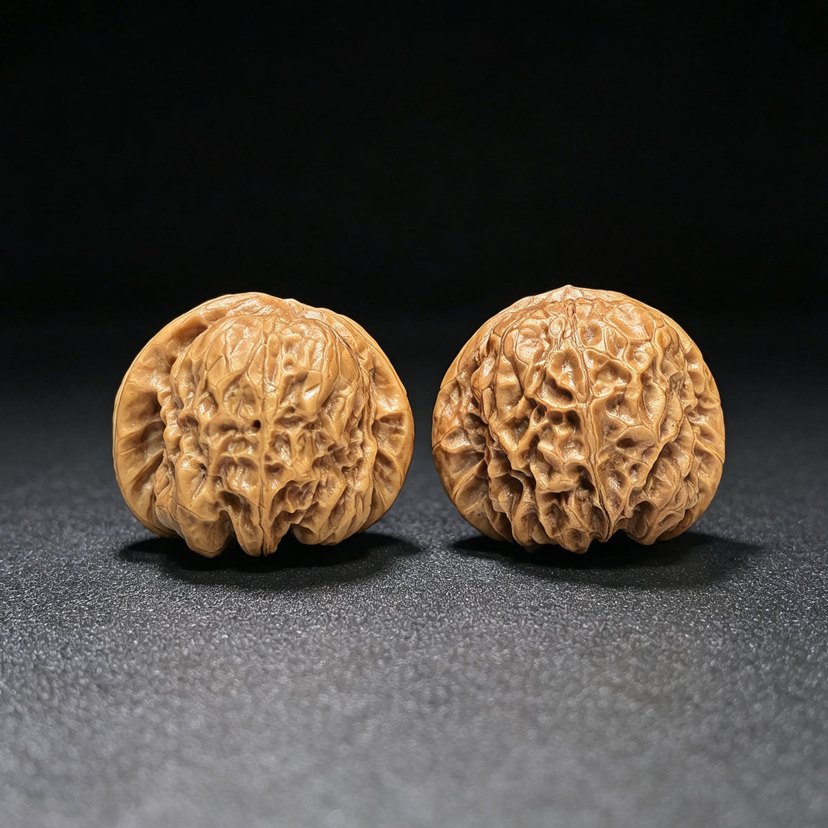 “Damo” Rounded Wenwan Walnut Pair | 43.0mm × 40.0mm | DM-1102 - ThePatinaProject