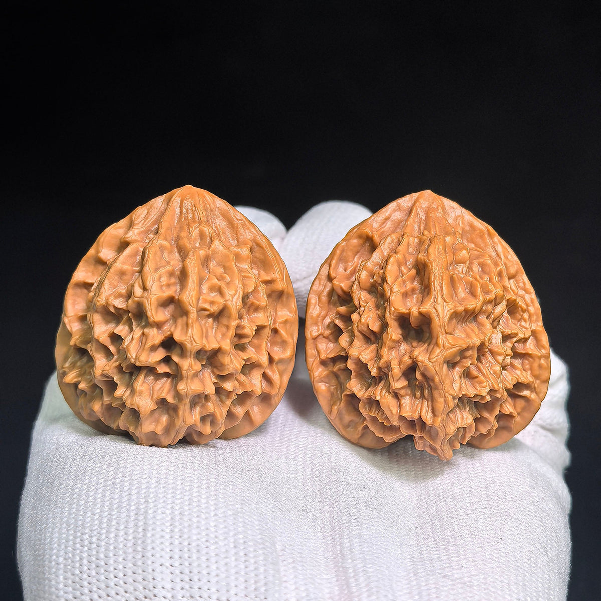 Dragon Scale “Tian Can Jiao” Wenwan Walnut Pair – Sculptural Irregular Form | 41.0mm × 41.0mm | LL-C1E2E - ThePatinaProject