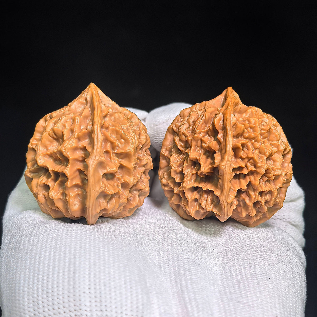 Dragon Scale “Tian Can Jiao” Wenwan Walnut Pair – Sculptural Irregular Form | 41.0mm × 41.0mm | LL-C1E2E - ThePatinaProject