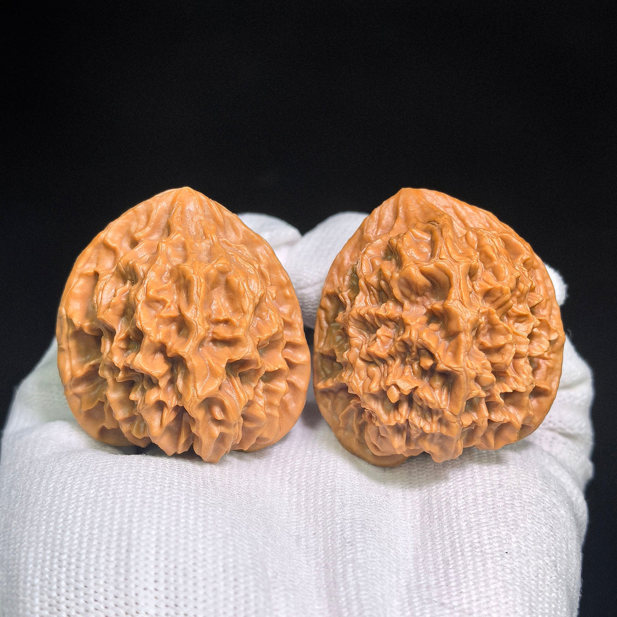 Dragon Scale “Tian Can Jiao” Wenwan Walnut Pair – Sculptural Irregular Form | 41.0mm × 41.0mm | LL-C1E2E - ThePatinaProject