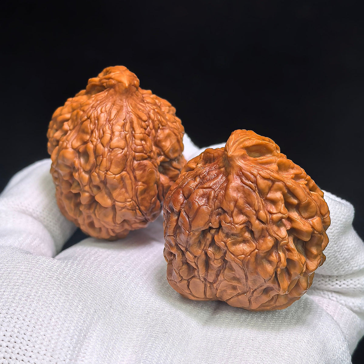 "Eagle on the Mountain Top x Official Seal" Guanguan Zuoshandiao GMZSD-001 Collector Wenwan Walnuts Pair | 40.0mm x 38.0mm | GMZSD-001 - ThePatinaProject