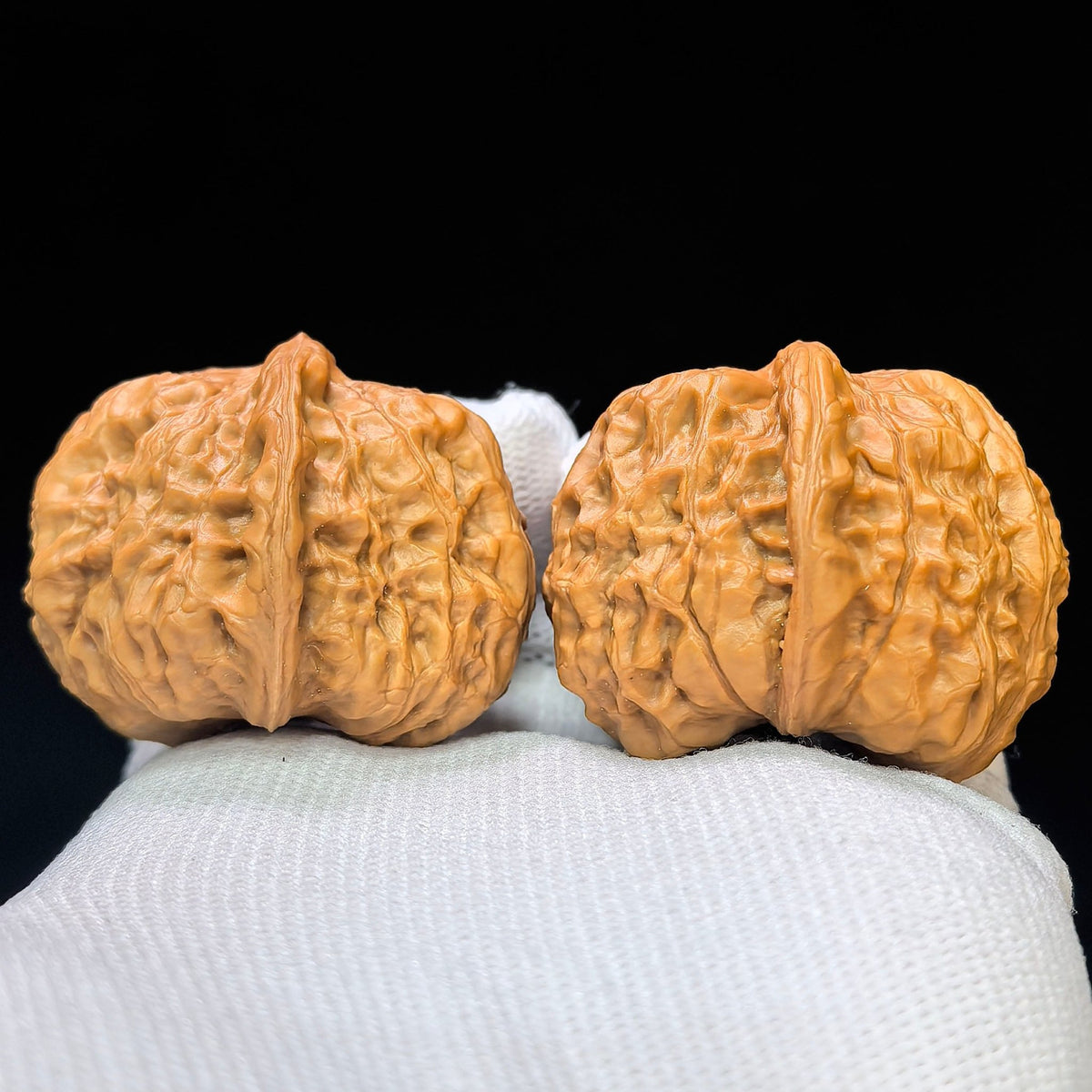 “Gongqiao” Concave-Base Mini Pumpkin Wenwan Walnut Pair | 36.0mm × 41.0mm | BDXNG-17H6 - ThePatinaProject