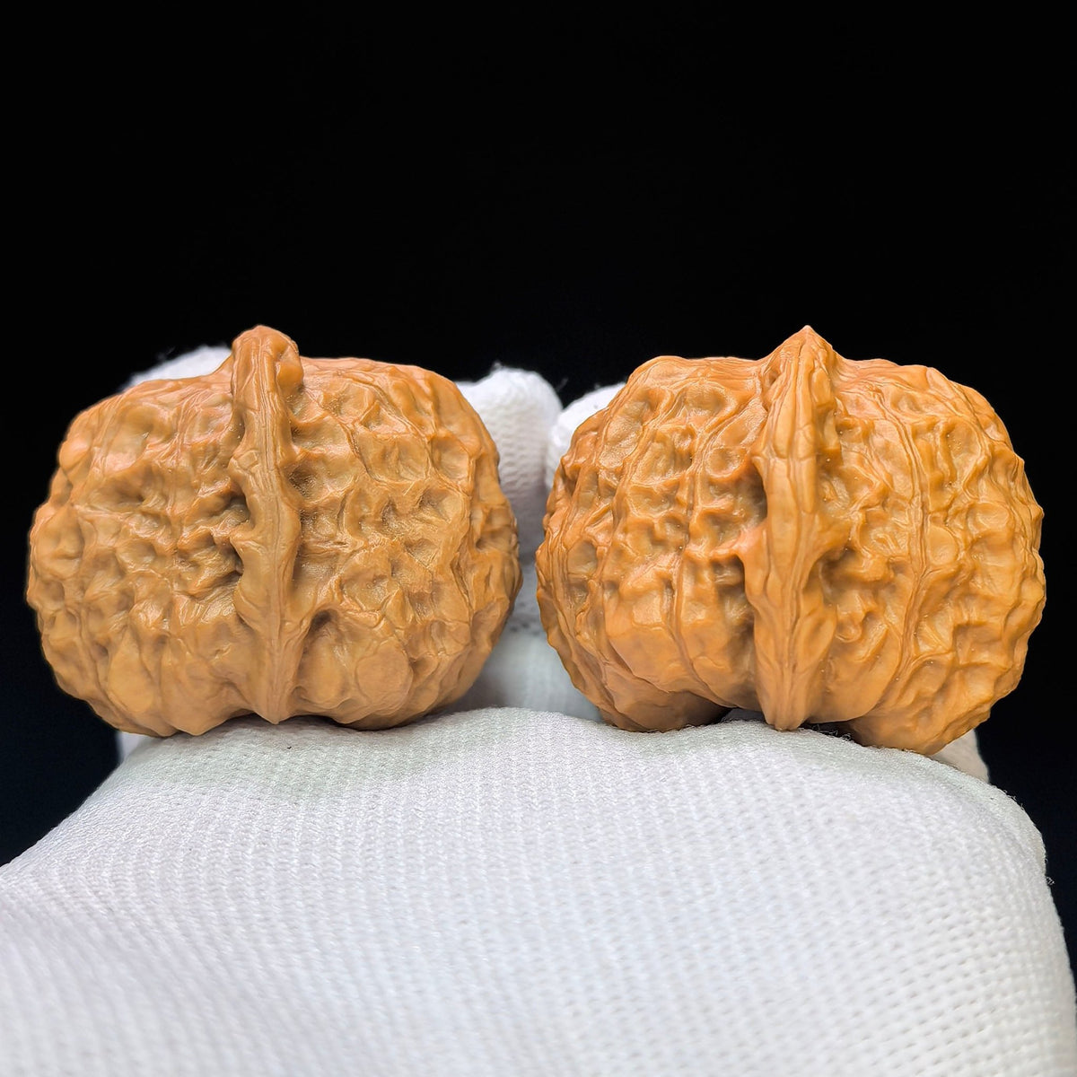 “Gongqiao” Concave-Base Mini Pumpkin Wenwan Walnut Pair | 36.0mm × 41.0mm | BDXNG-17H6 - ThePatinaProject