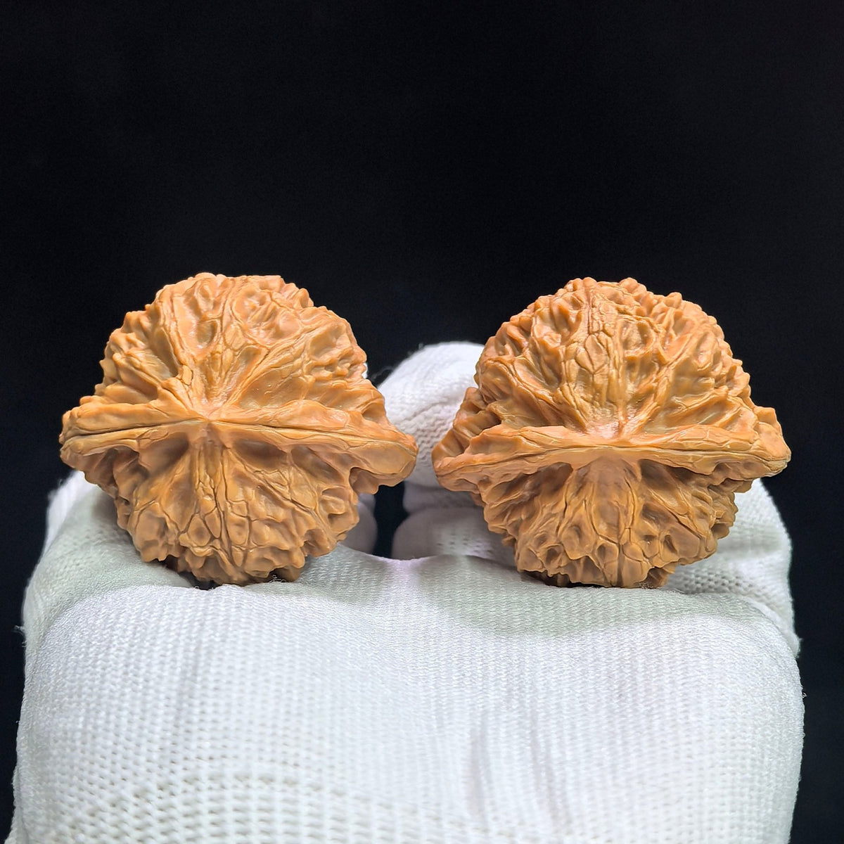 Grand Palace Lantern Wenwan Walnut Pair — 44.0mm x 40.0mm | DGD-17B9C - ThePatinaProject