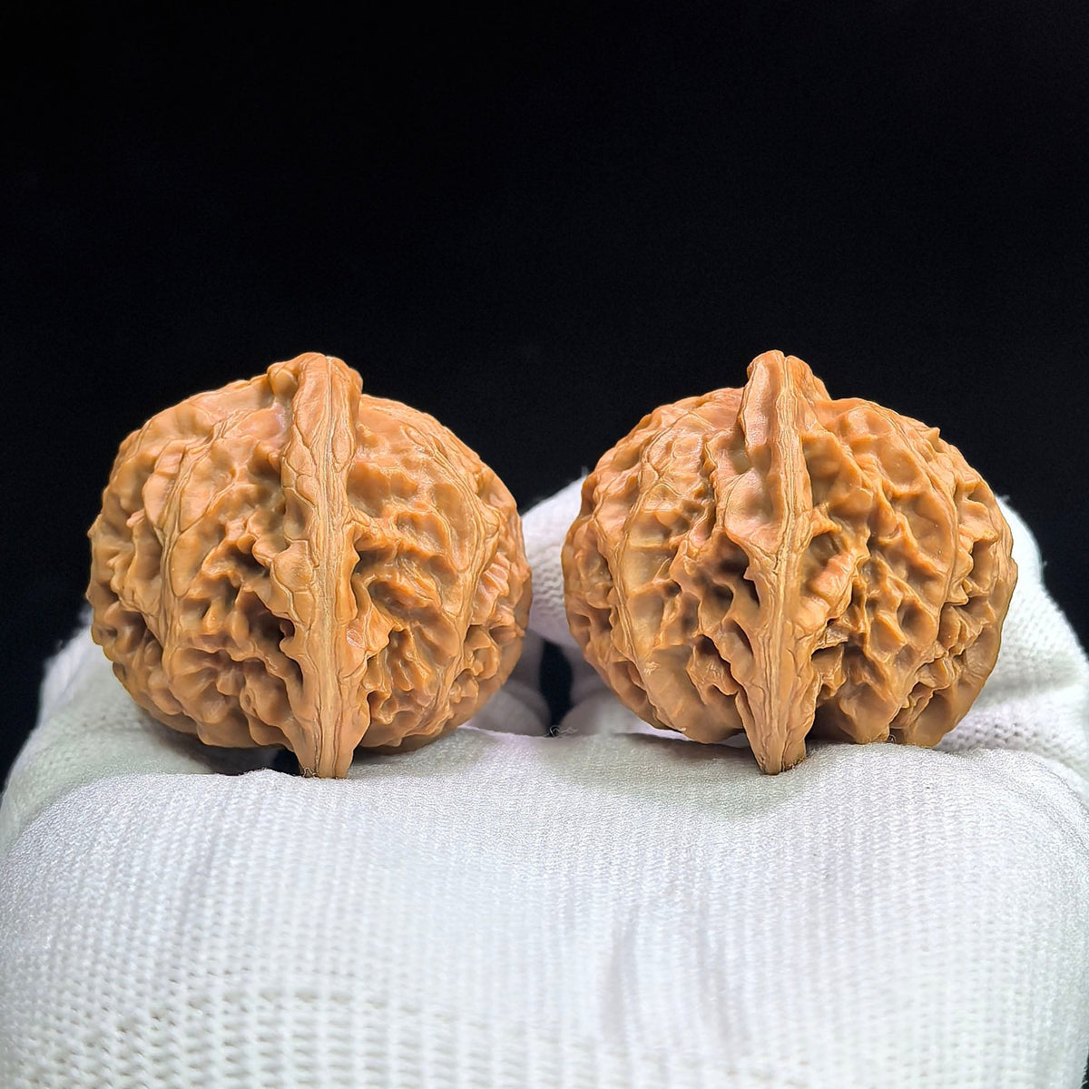 Grand Palace Lantern Wenwan Walnut Pair — 44.0mm x 40.0mm | DGD-17B9C - ThePatinaProject