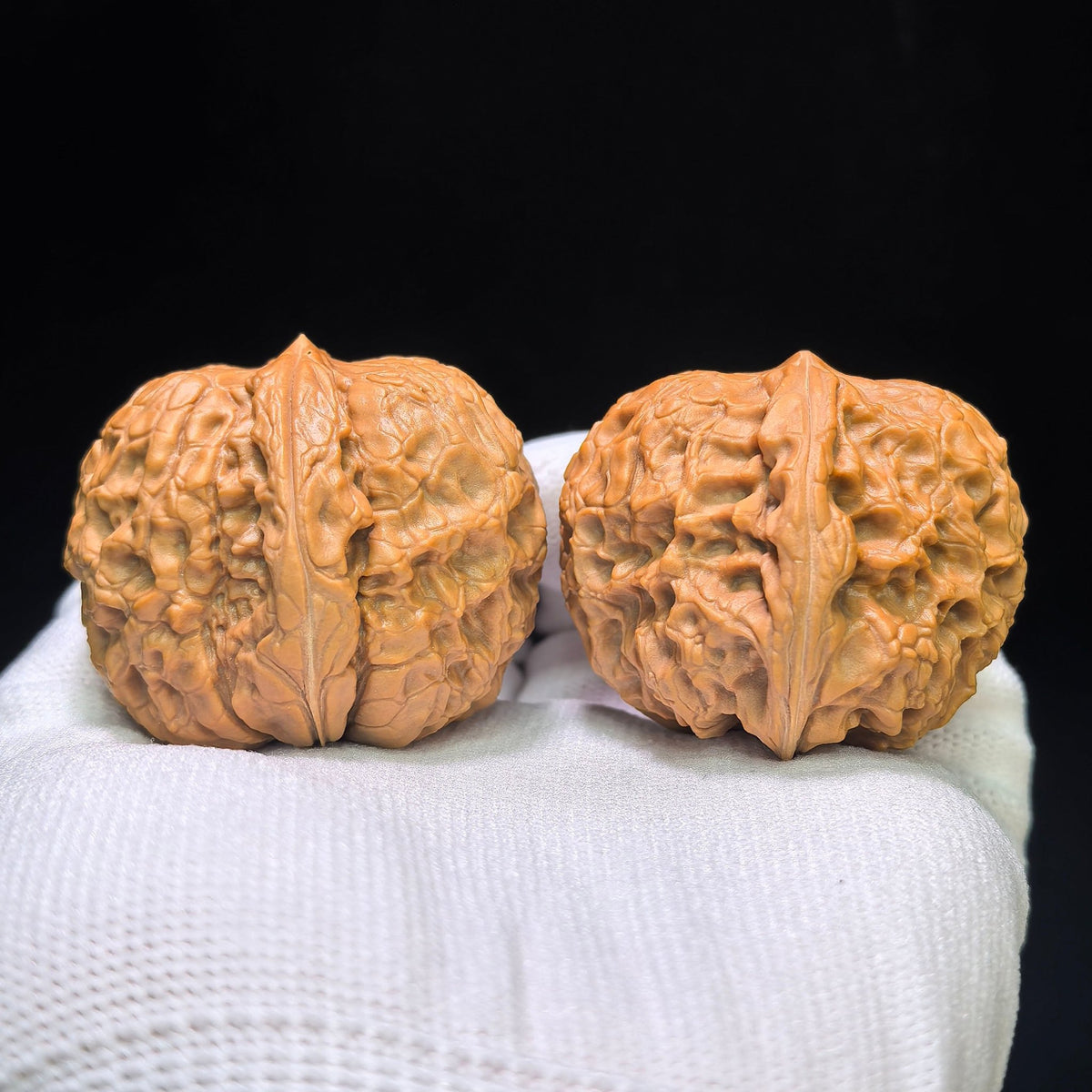 "Grand Reunion" Datuanyuan Wenwan Walnuts Pair | 43.0mm x 44.0mm | TY-1501C - ThePatinaProject
